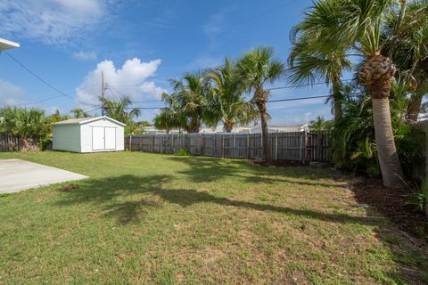 Single Family Residence in Indian Harbour Beach FL 116 Atlantic Boulevard 44.jpg