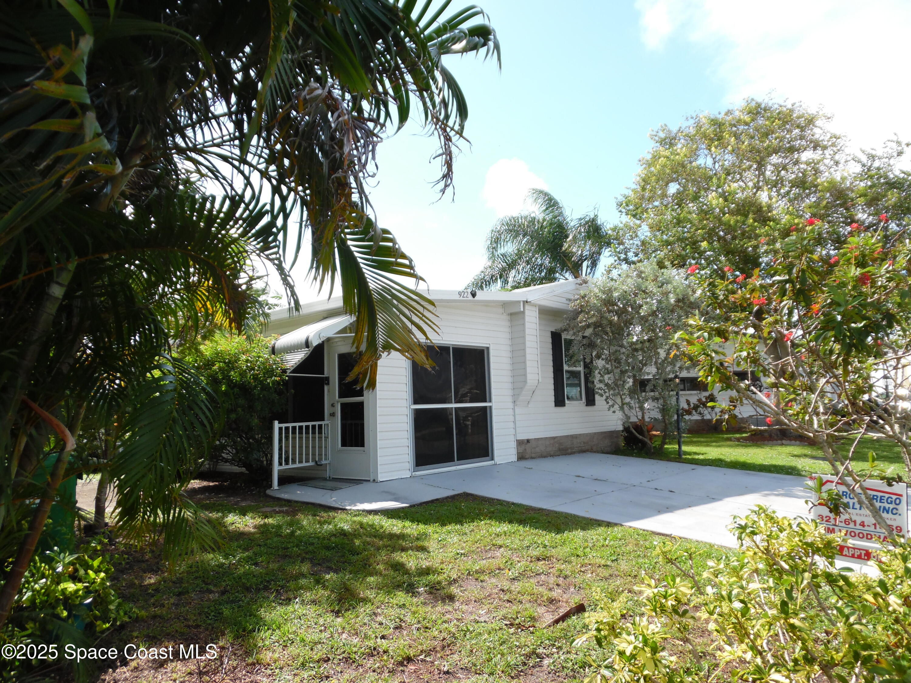 922 Bougainvillea Circle
