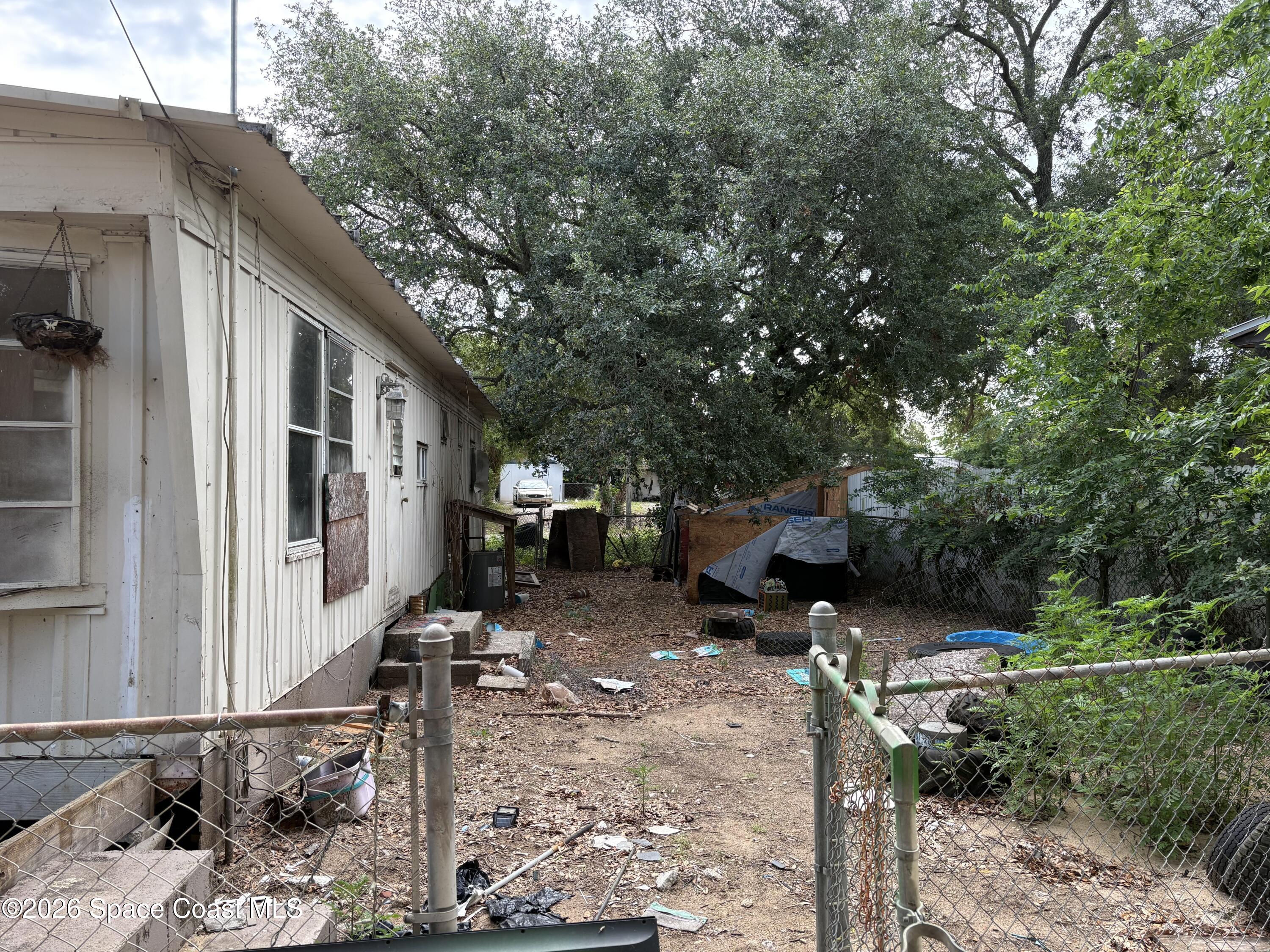 6993 Ash Court