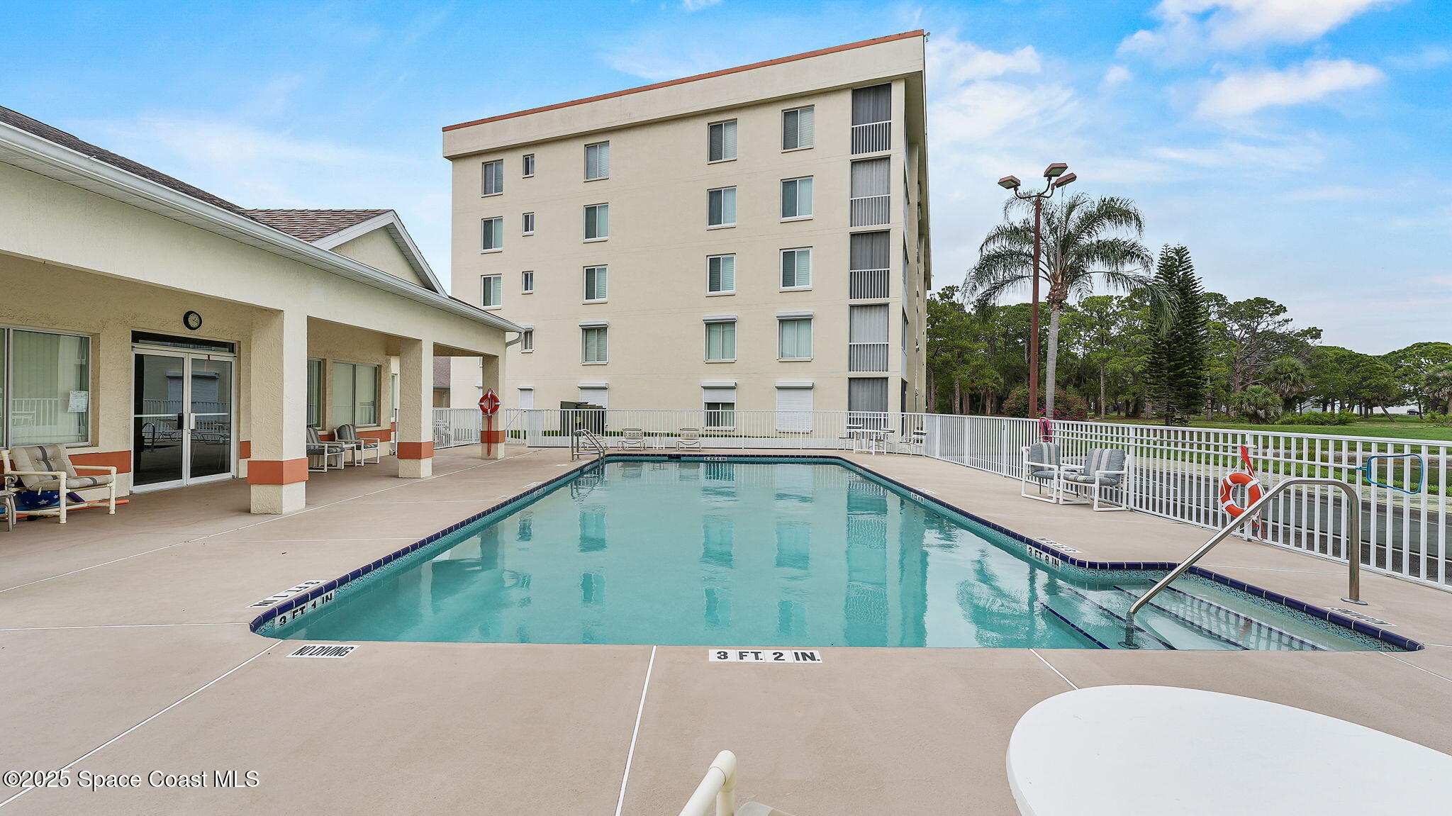 1420 Huntington Lane 2405
