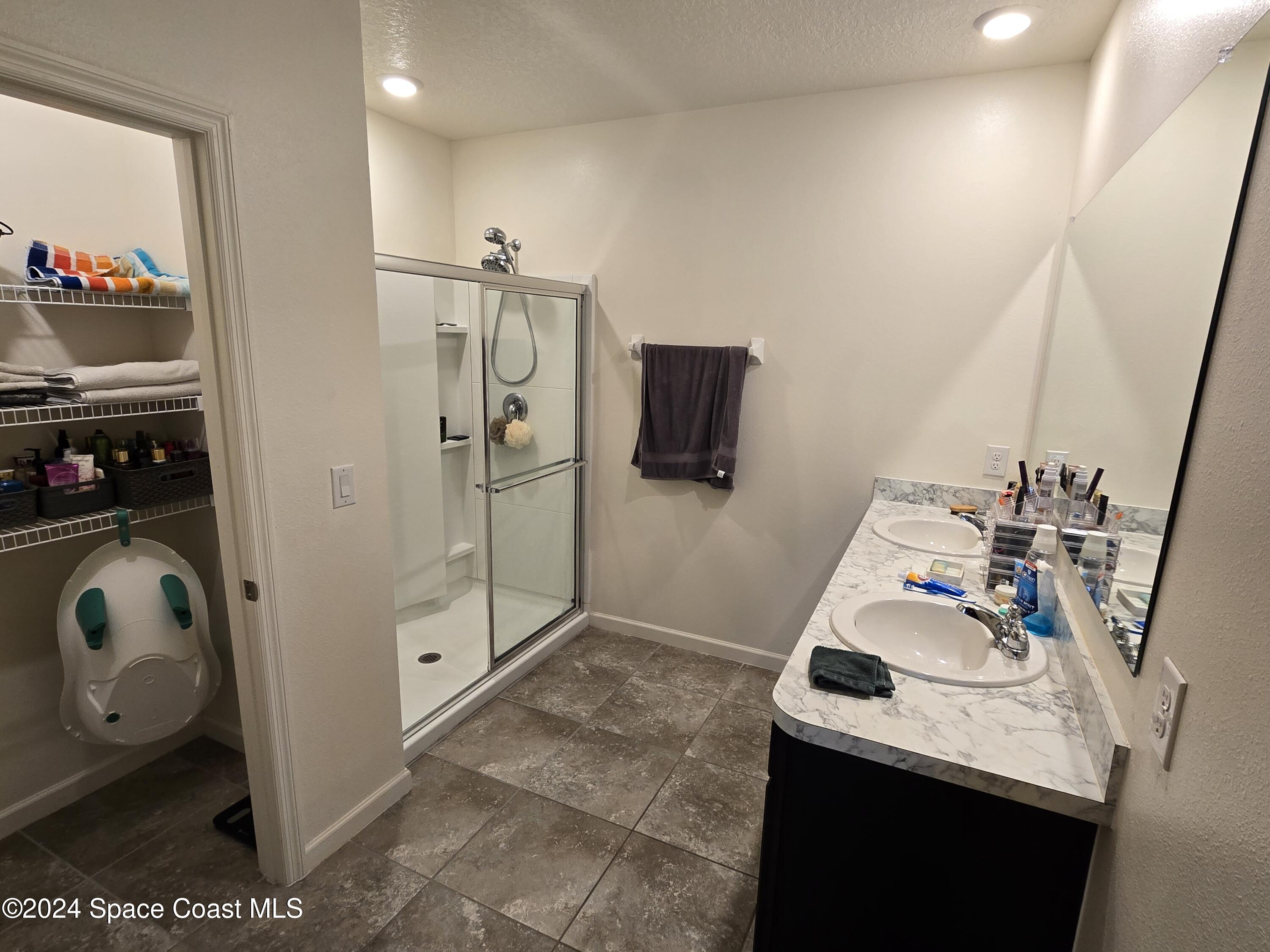 3292 Indian River