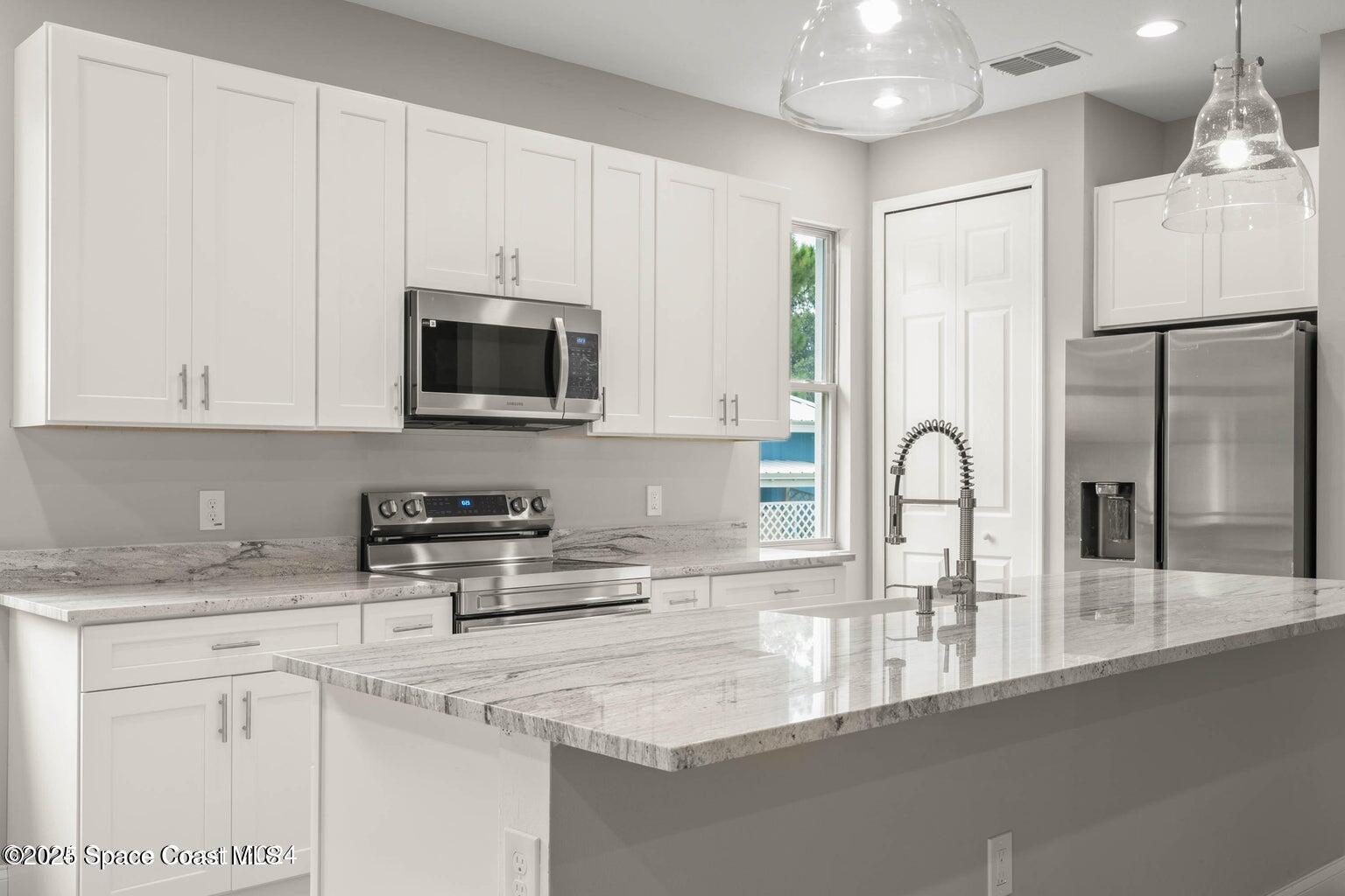 181 Ferguson Street SE