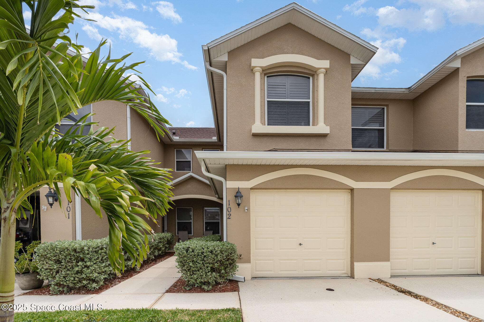 927 Ocaso Lane 102