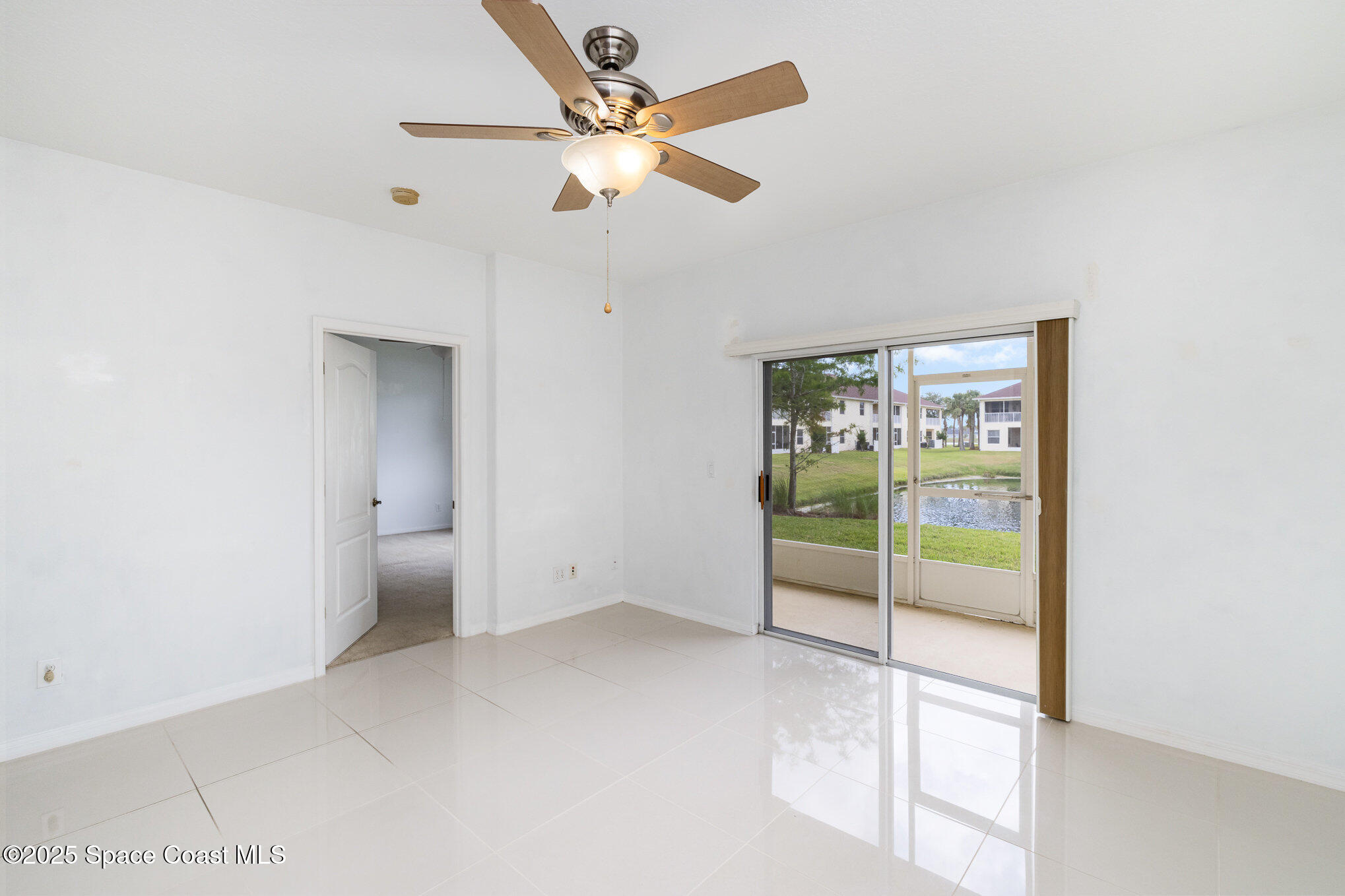 927 Ocaso Lane 102