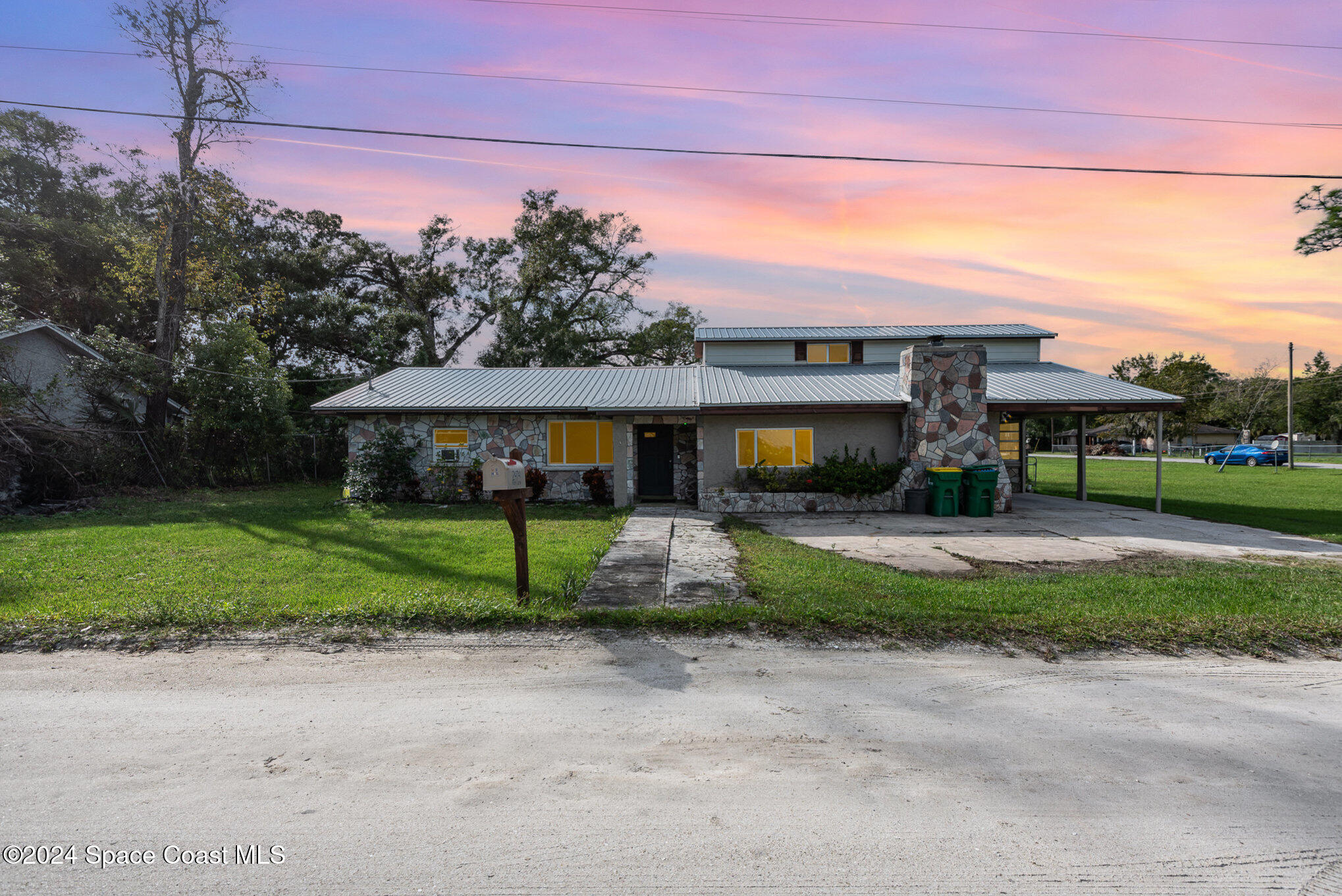 2474 Park Lane