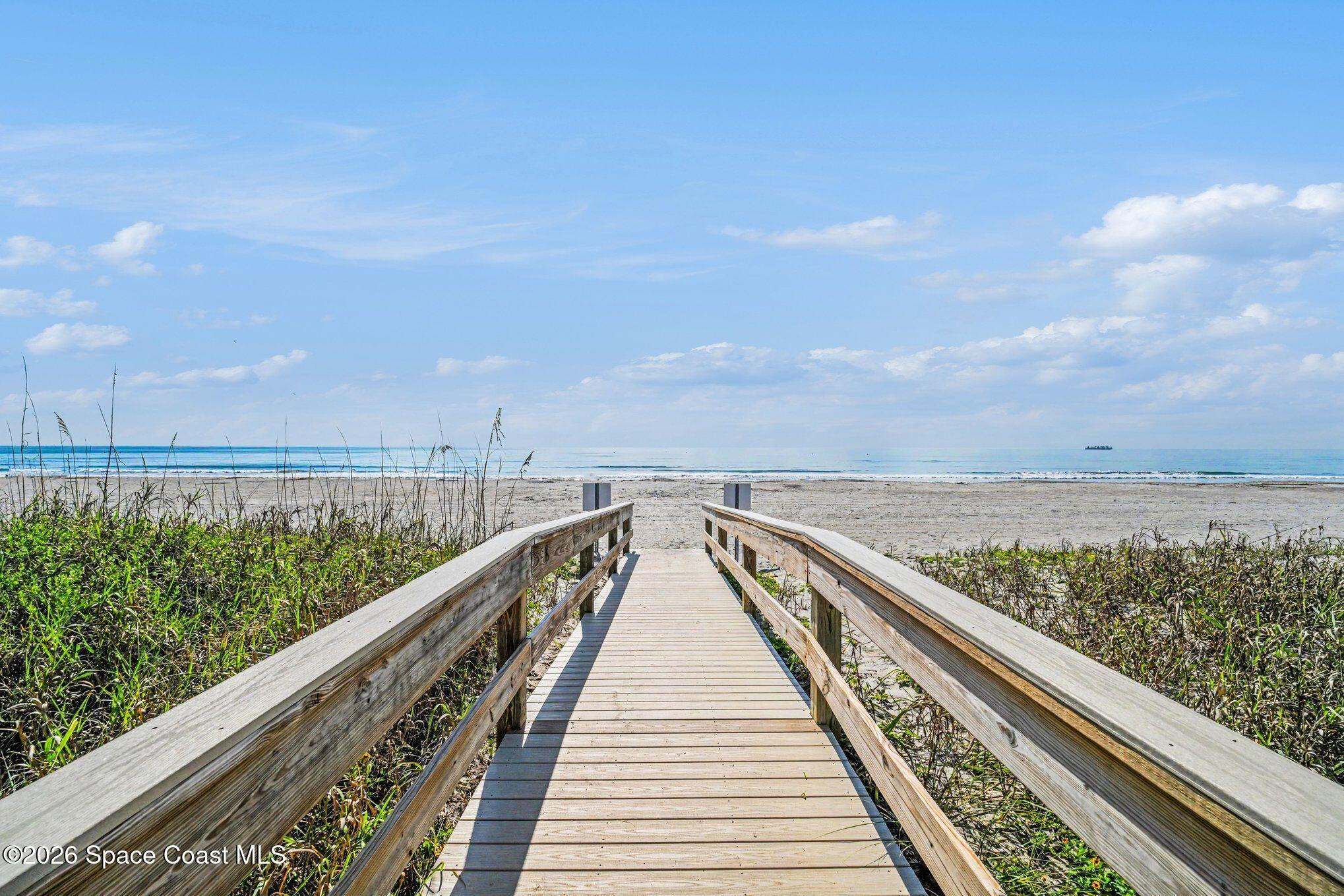 5200 Ocean Beach Boulevard 115