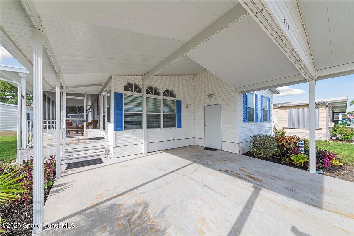 613 Royal Tern Drive