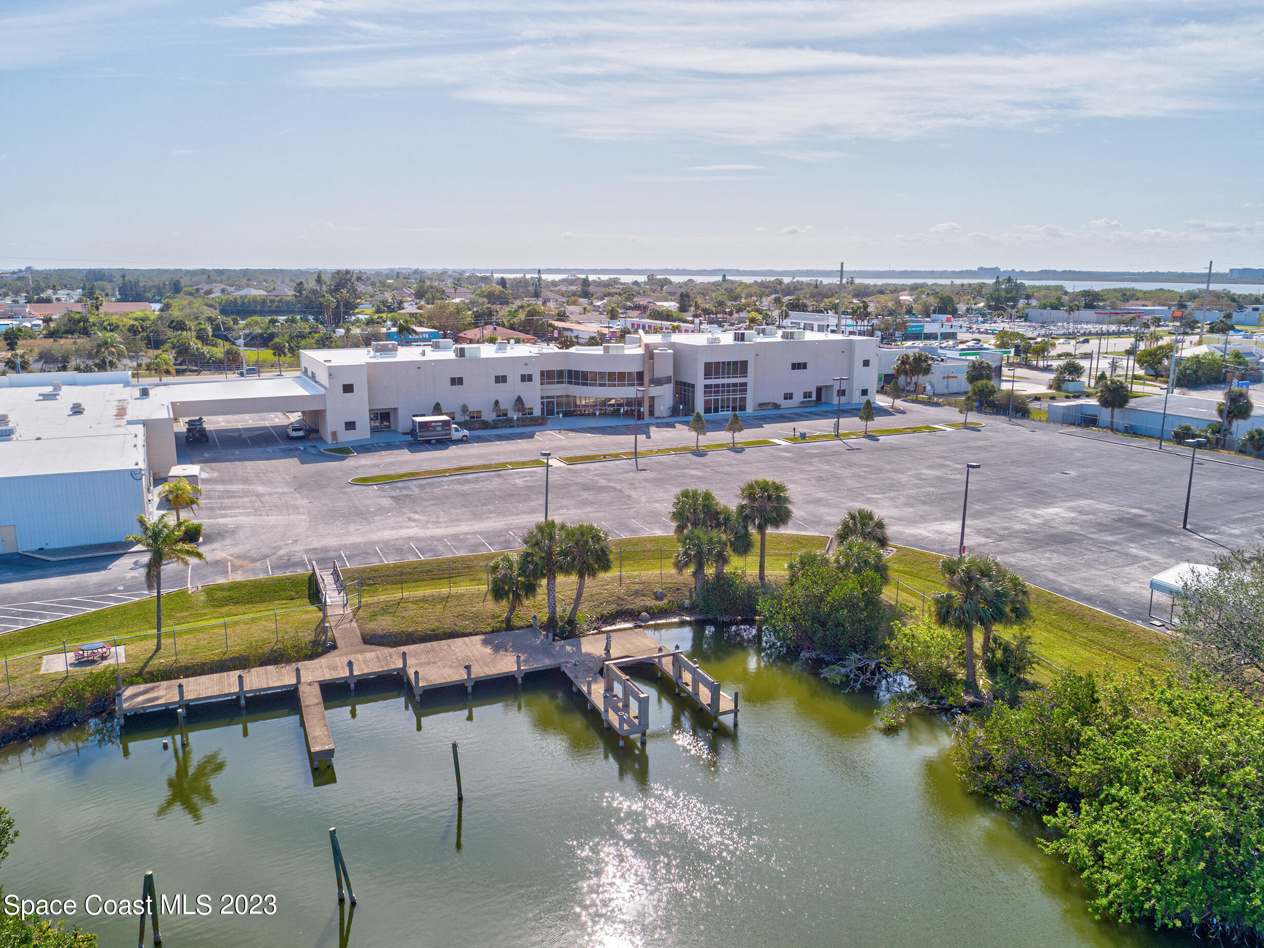 1850 E Merritt Island Causeway