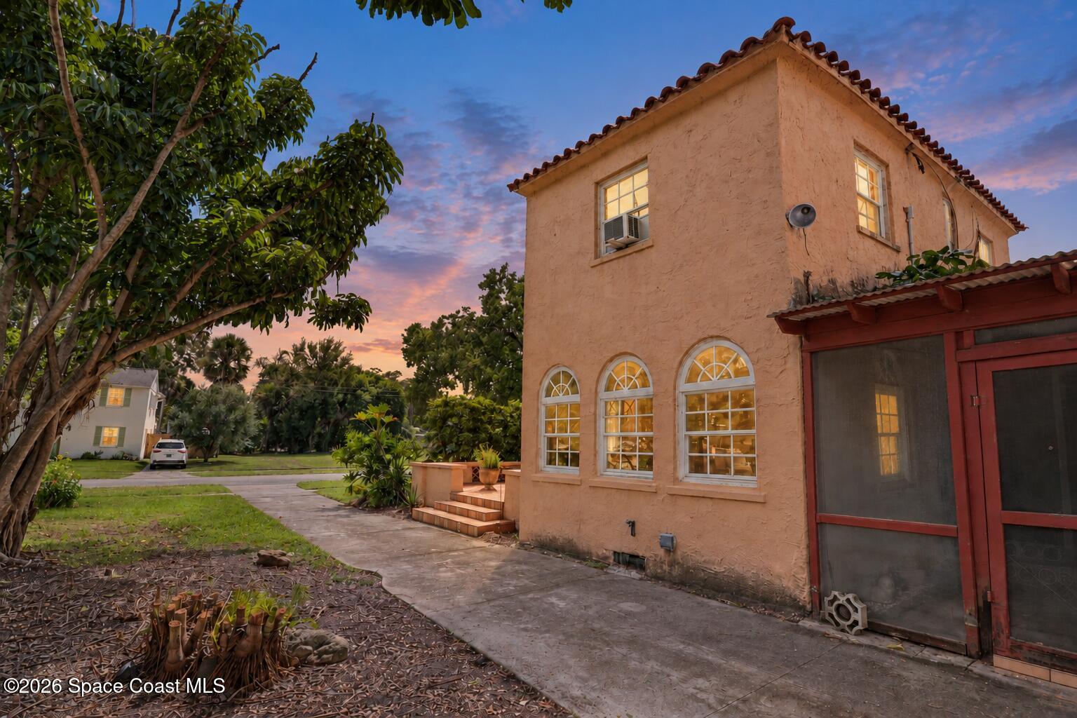 14 Valencia Road