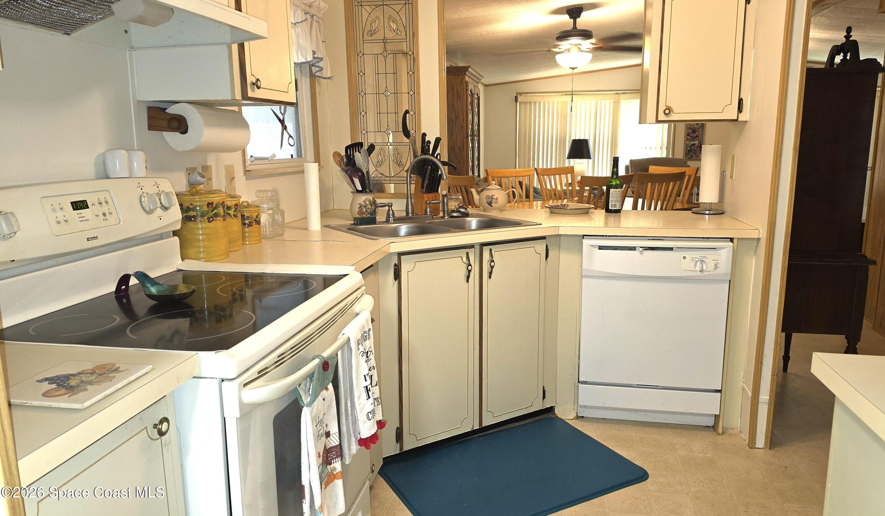 259 S Dolphin Circle
