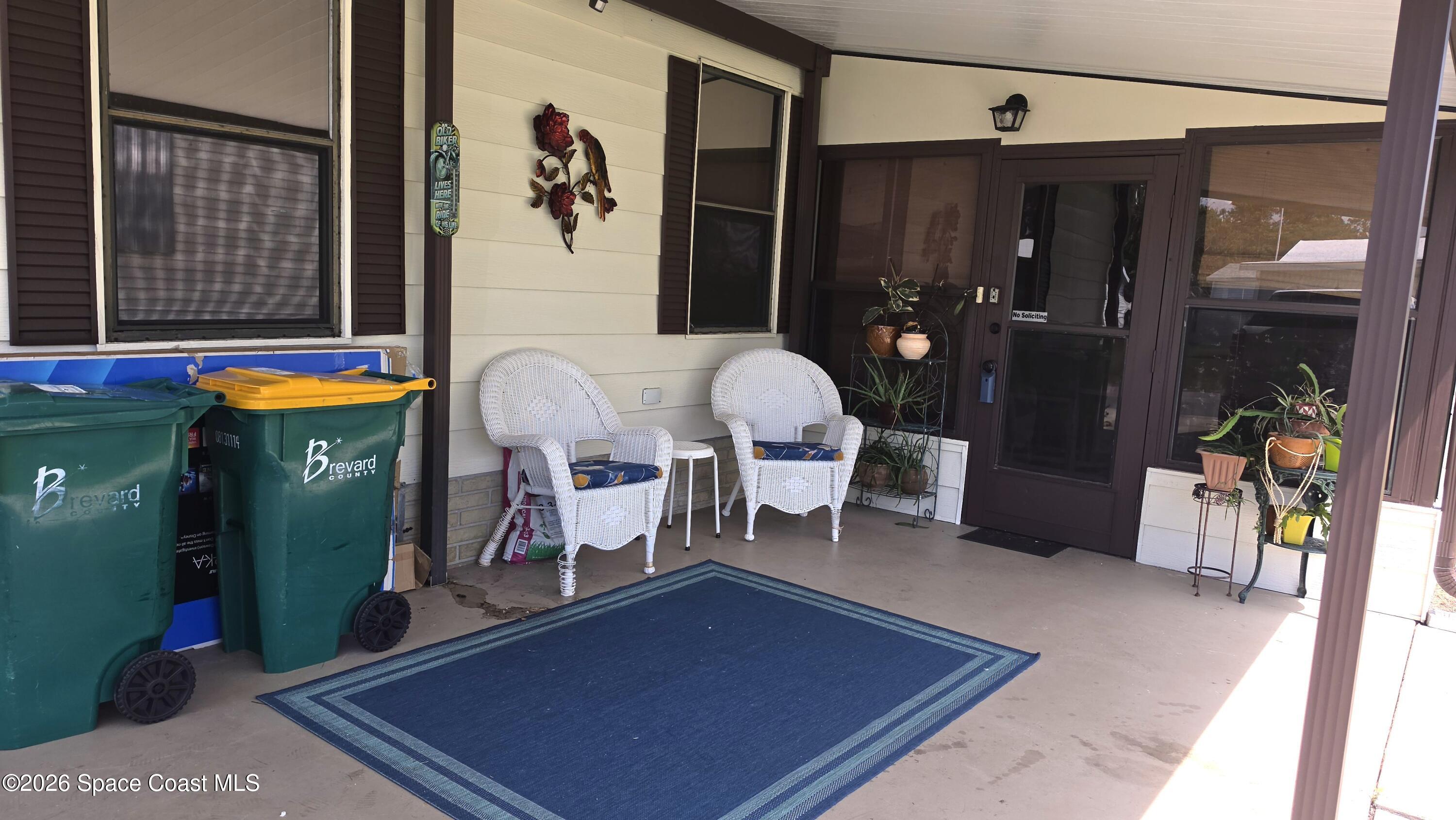 259 S Dolphin Circle