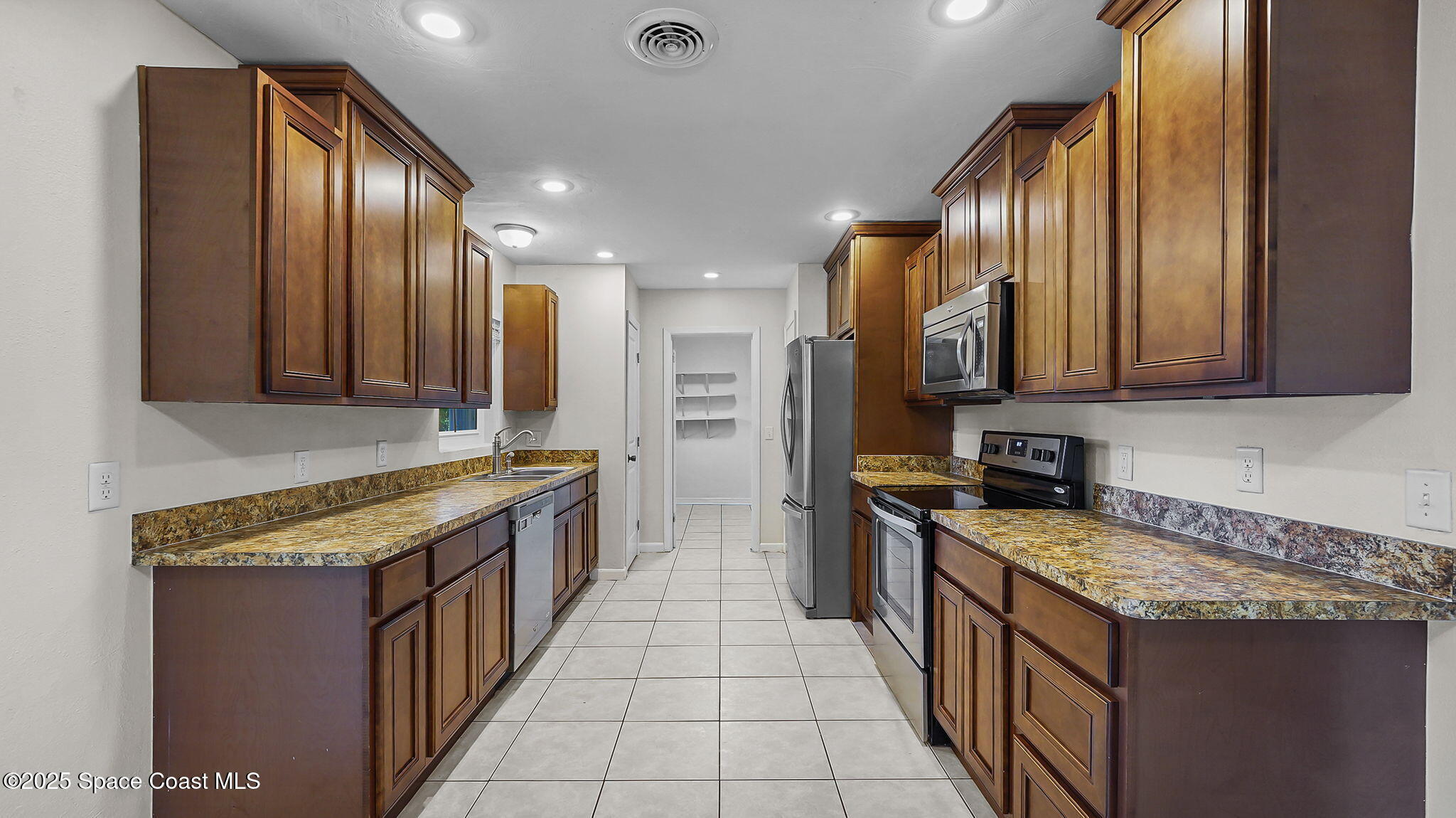 128 E Laila Drive