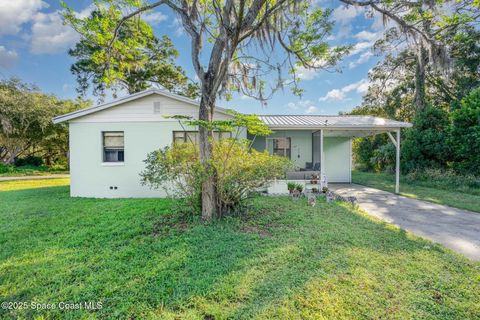 2627 Myrtle Avenue Mims FL 32754