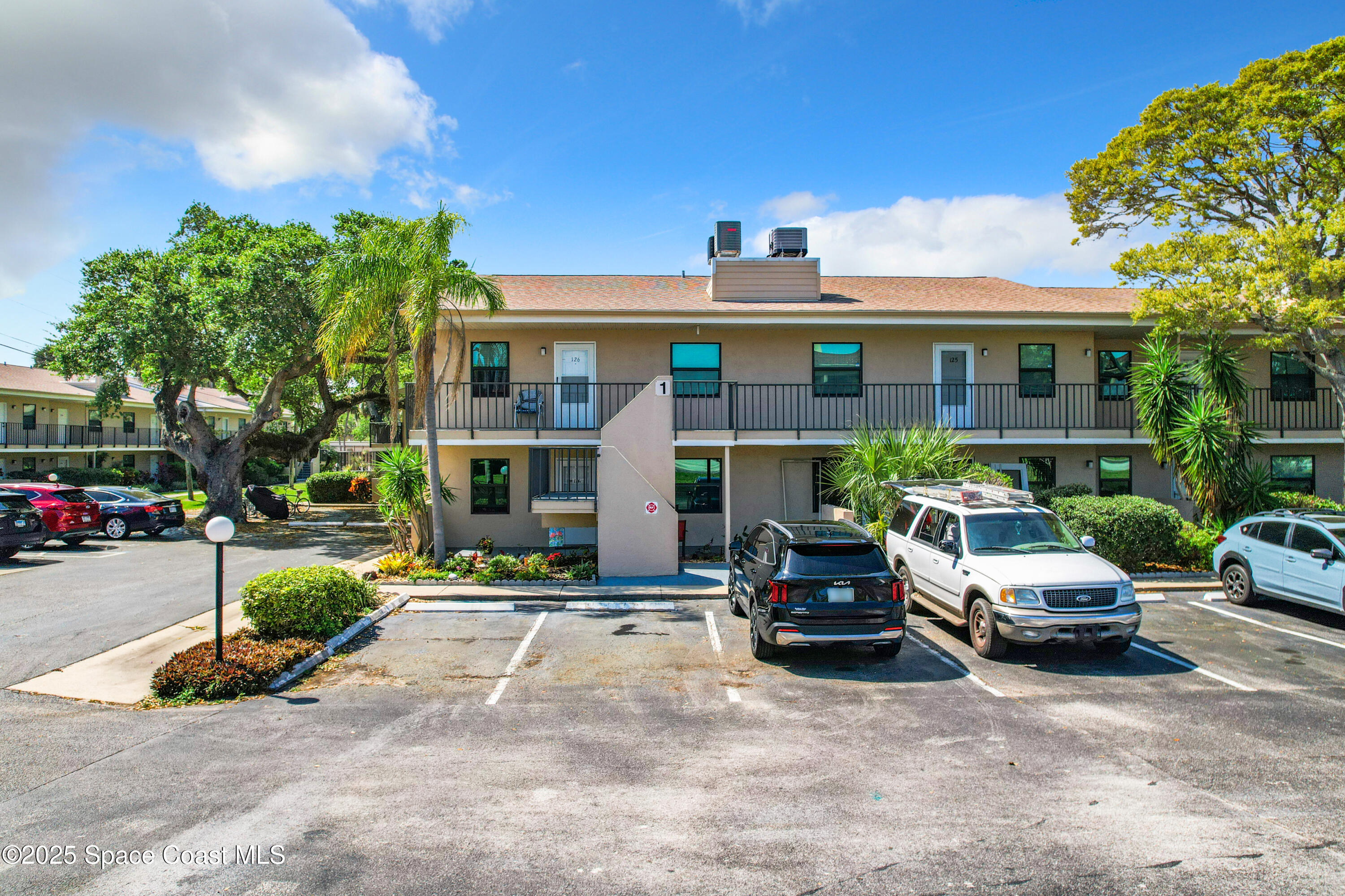 201 International Drive 115