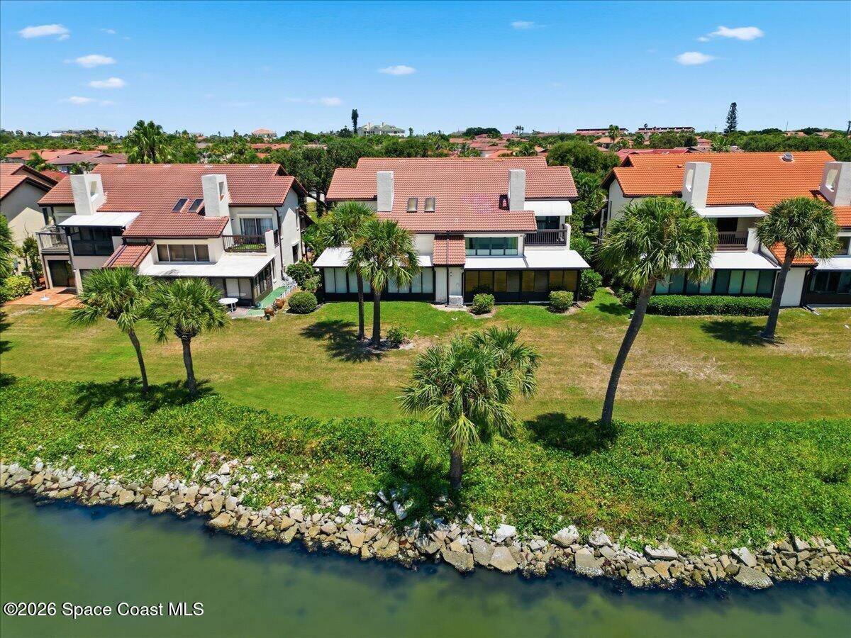 3252 River Villa Way