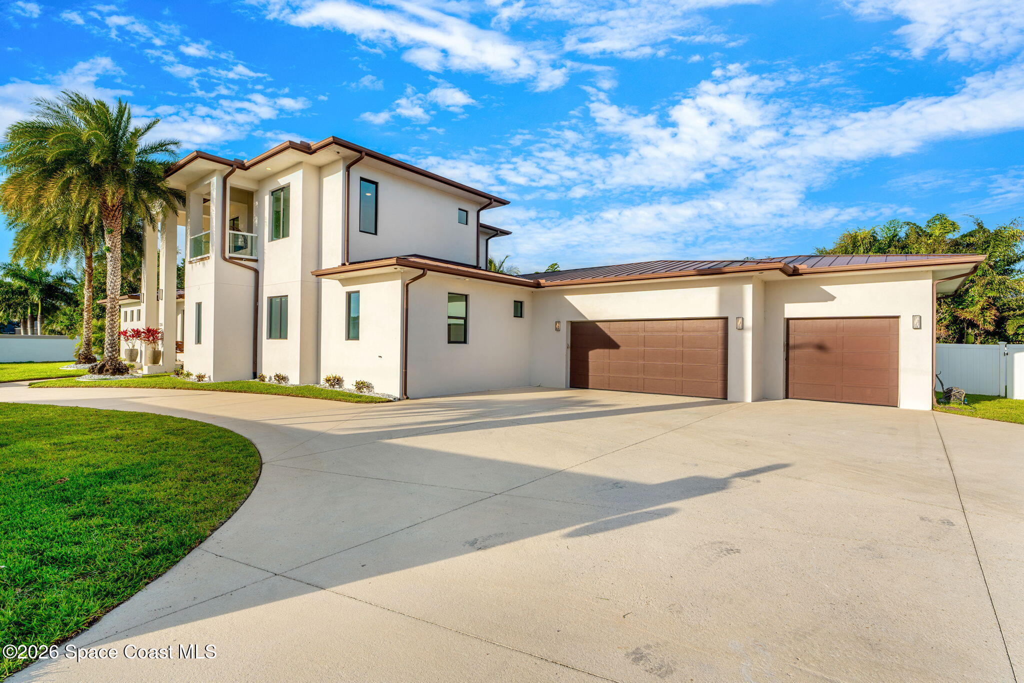 2355 N Riverside Drive