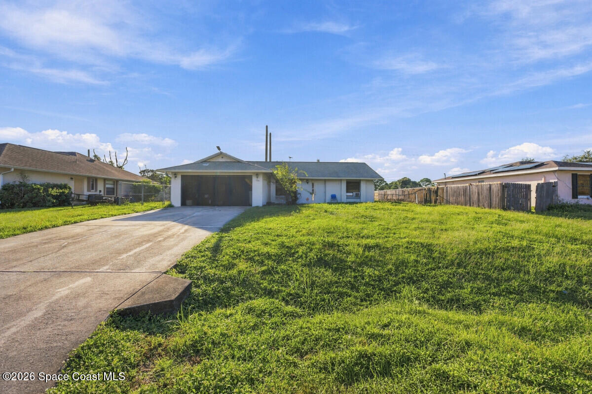 1338 Coral Reef Avenue NW