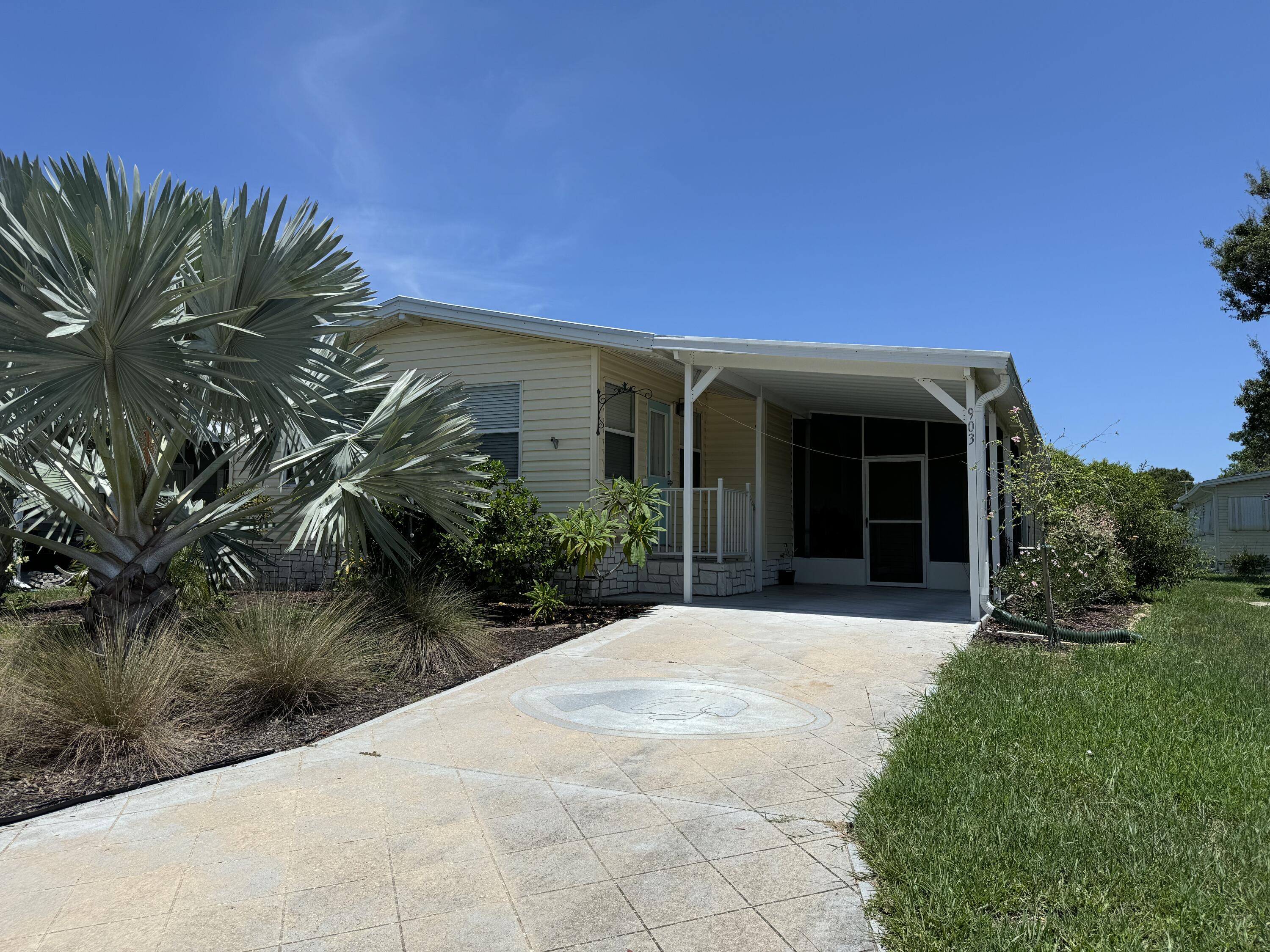 903 Bougainvillea Circle