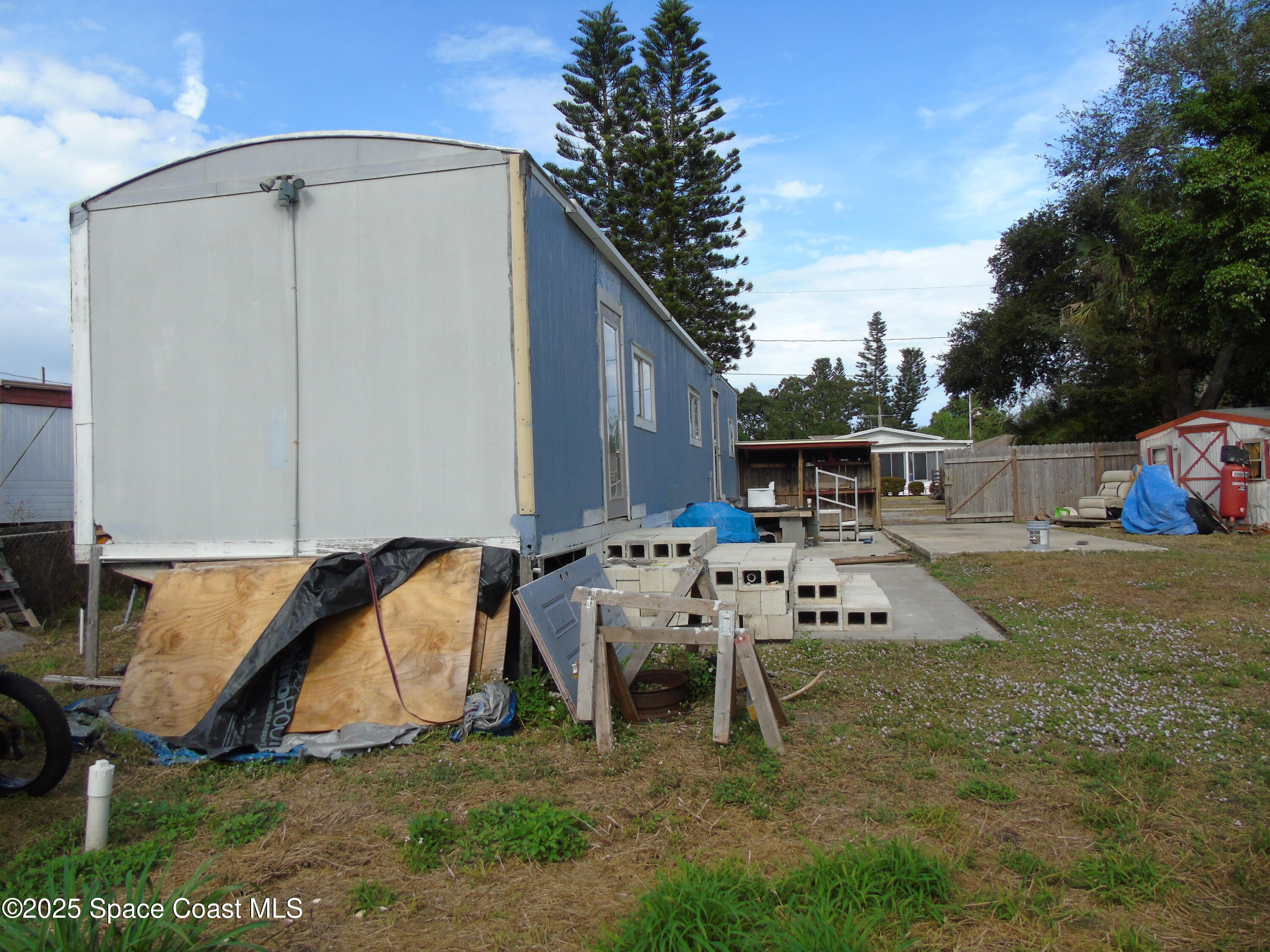 2952 Century Oaks Circle N