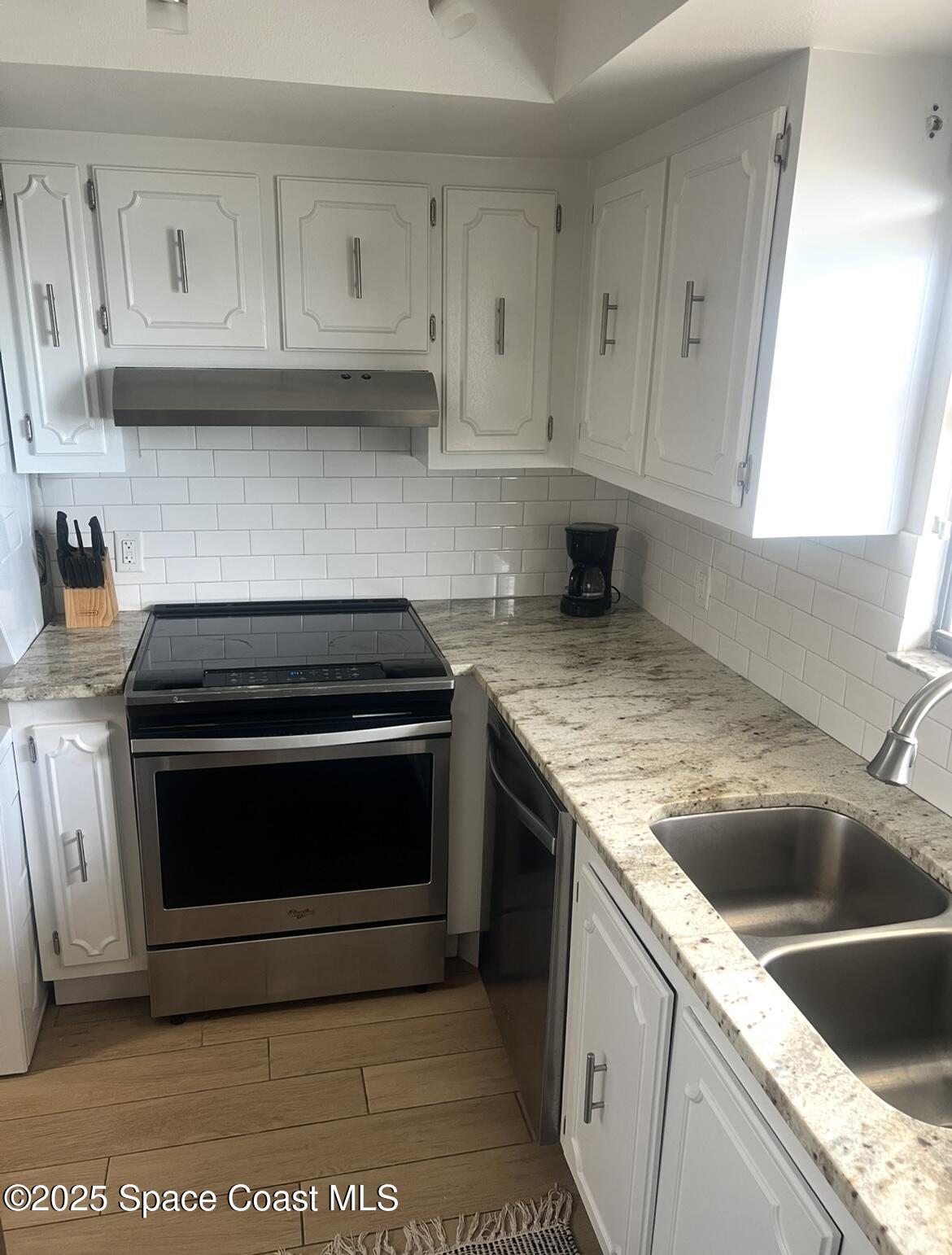 877 N Hwy A1a #401