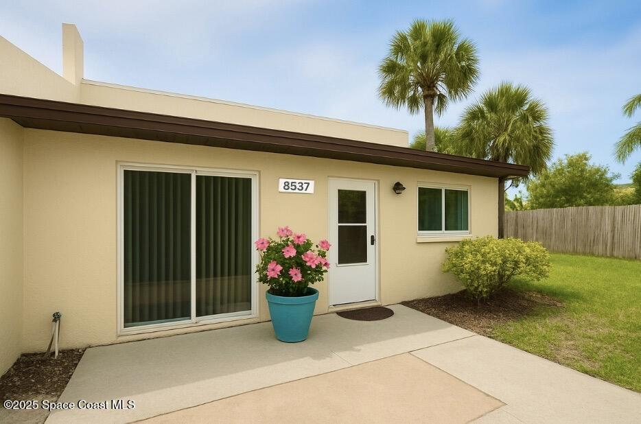 8537 Rosalind Avenue