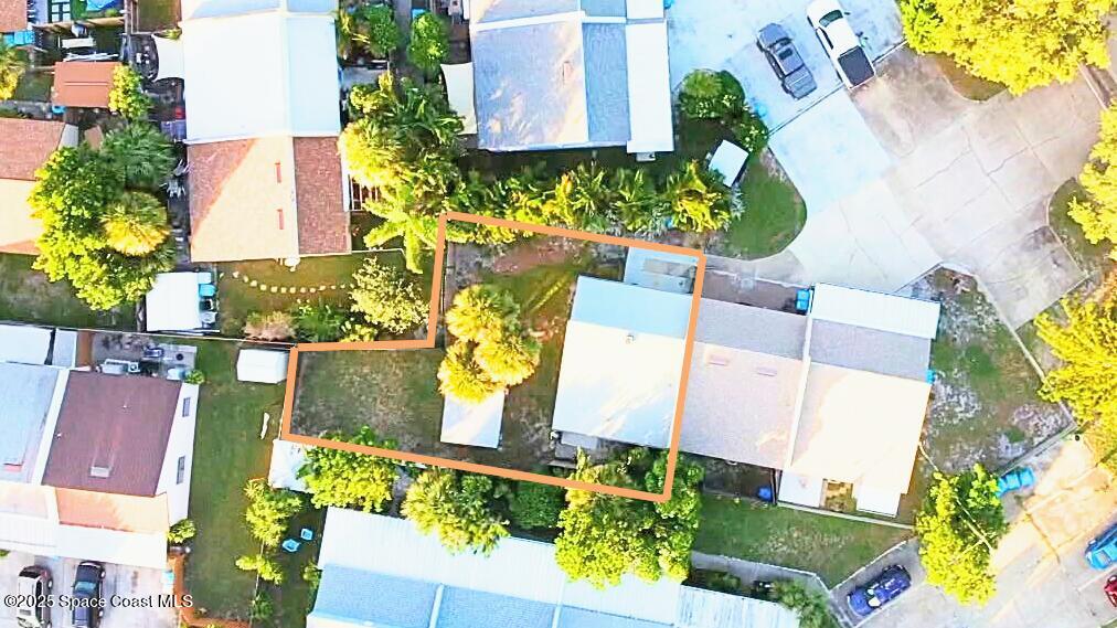 8537 Rosalind Avenue