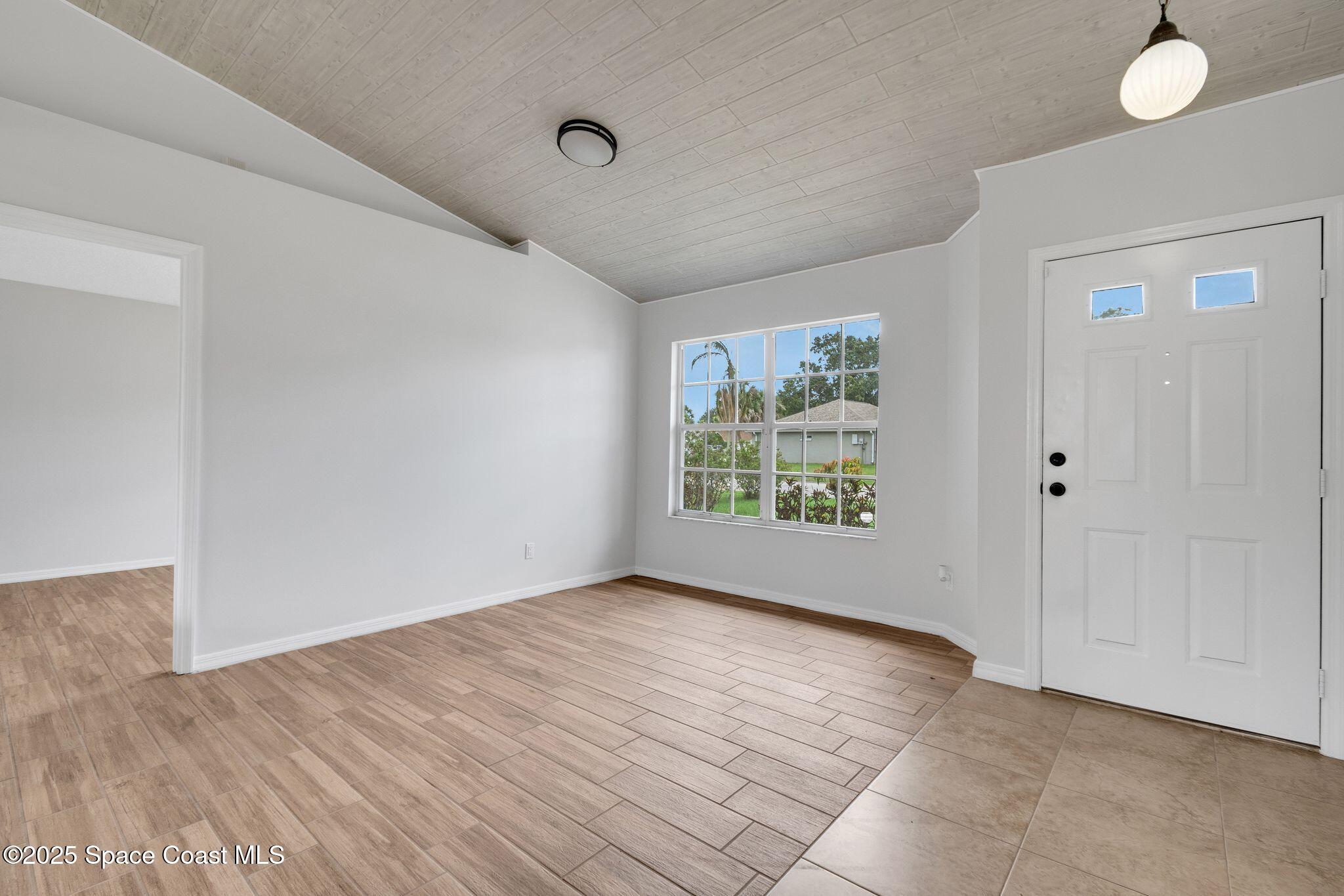 679 Sandpiper Circle