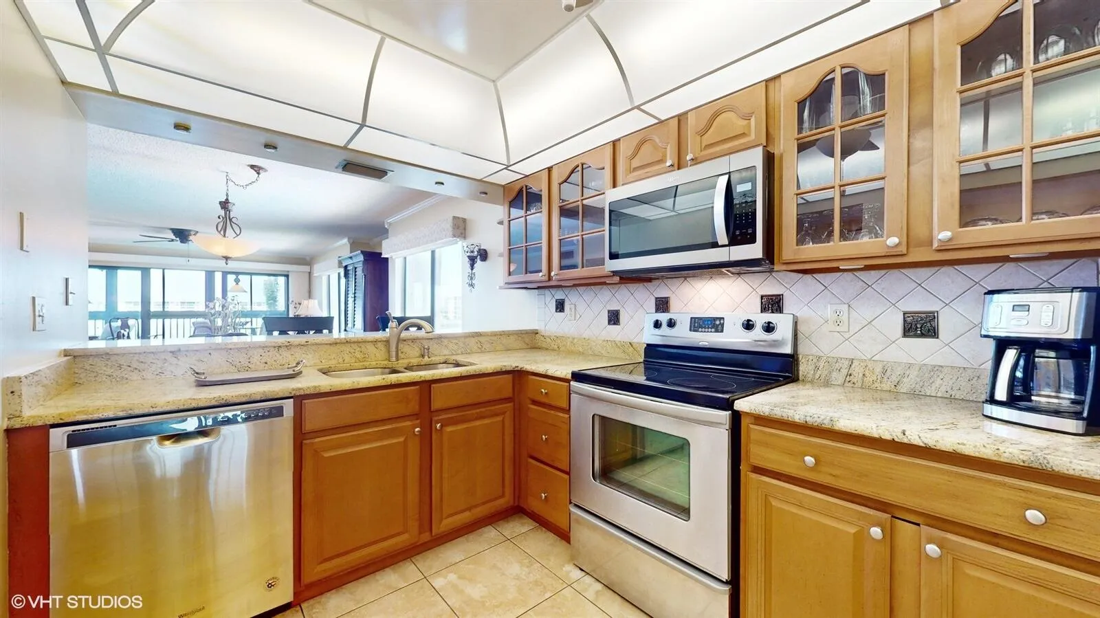 Cocoa Beach, Florida 32931, United States, 2 Bedrooms Bedrooms, ,2 BathroomsBathrooms,Residential,Pending,15723