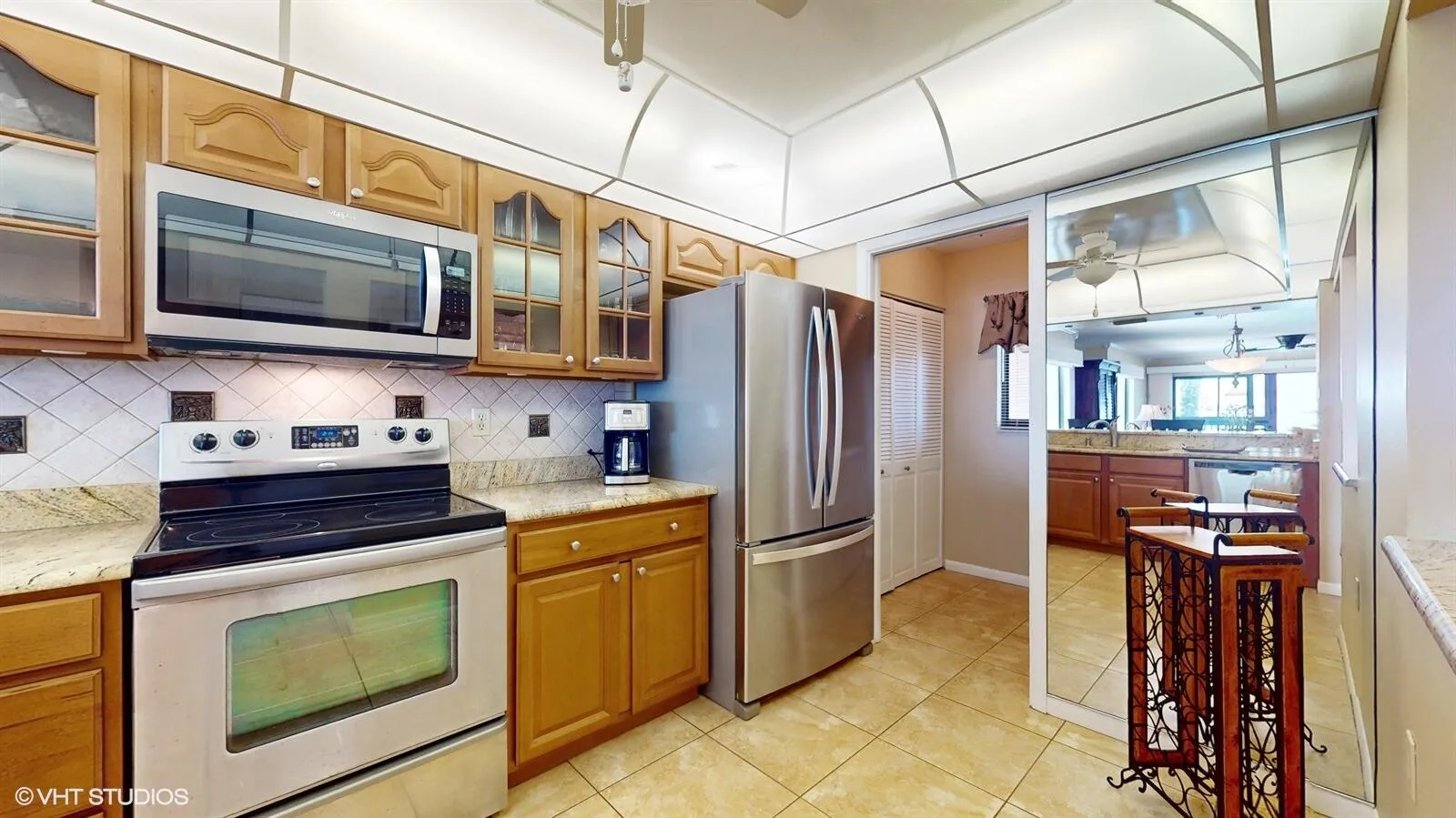 Cocoa Beach, Florida 32931, United States, 2 Bedrooms Bedrooms, ,2 BathroomsBathrooms,Residential,Pending,15723