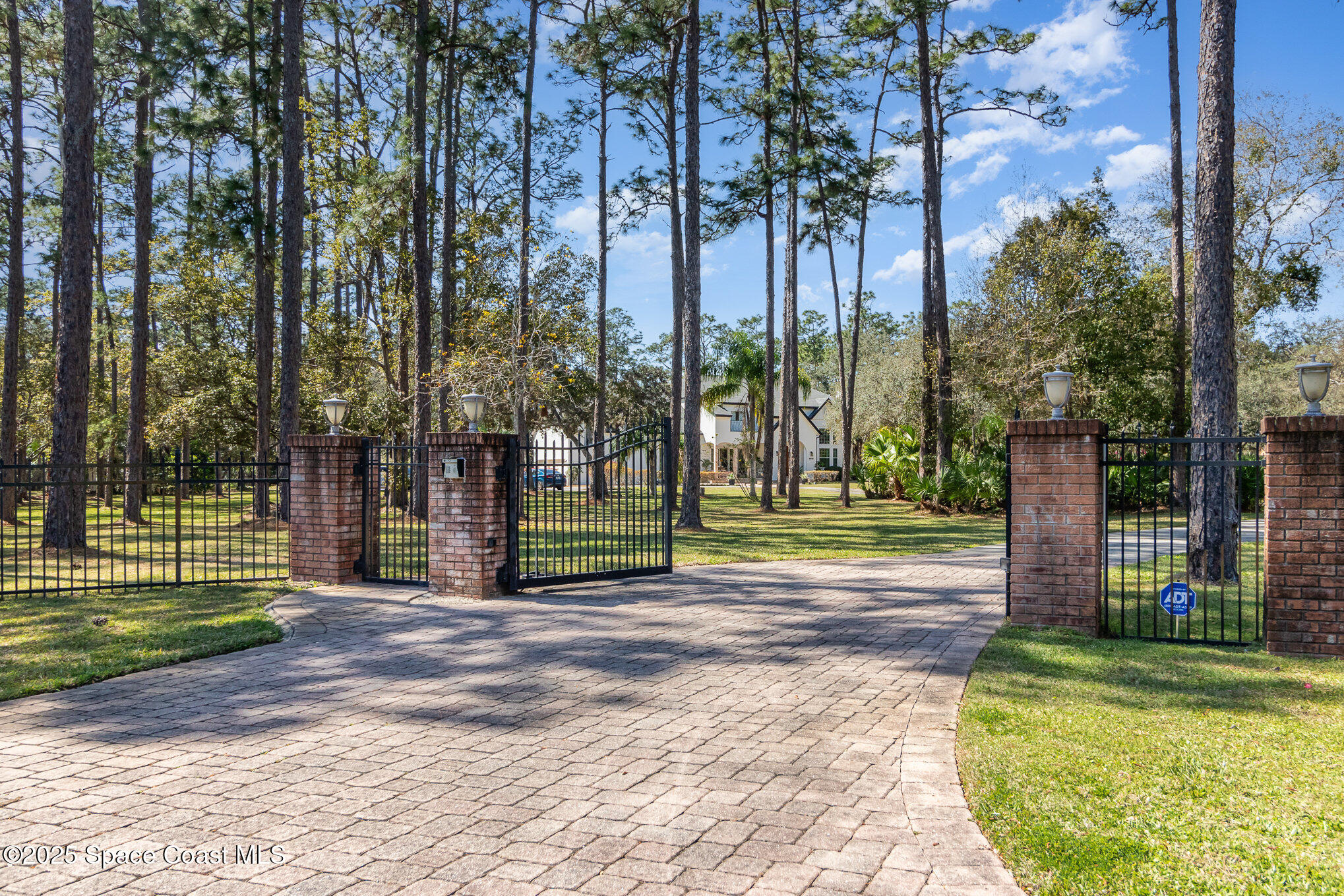 3840 Lake Drawdy Drive