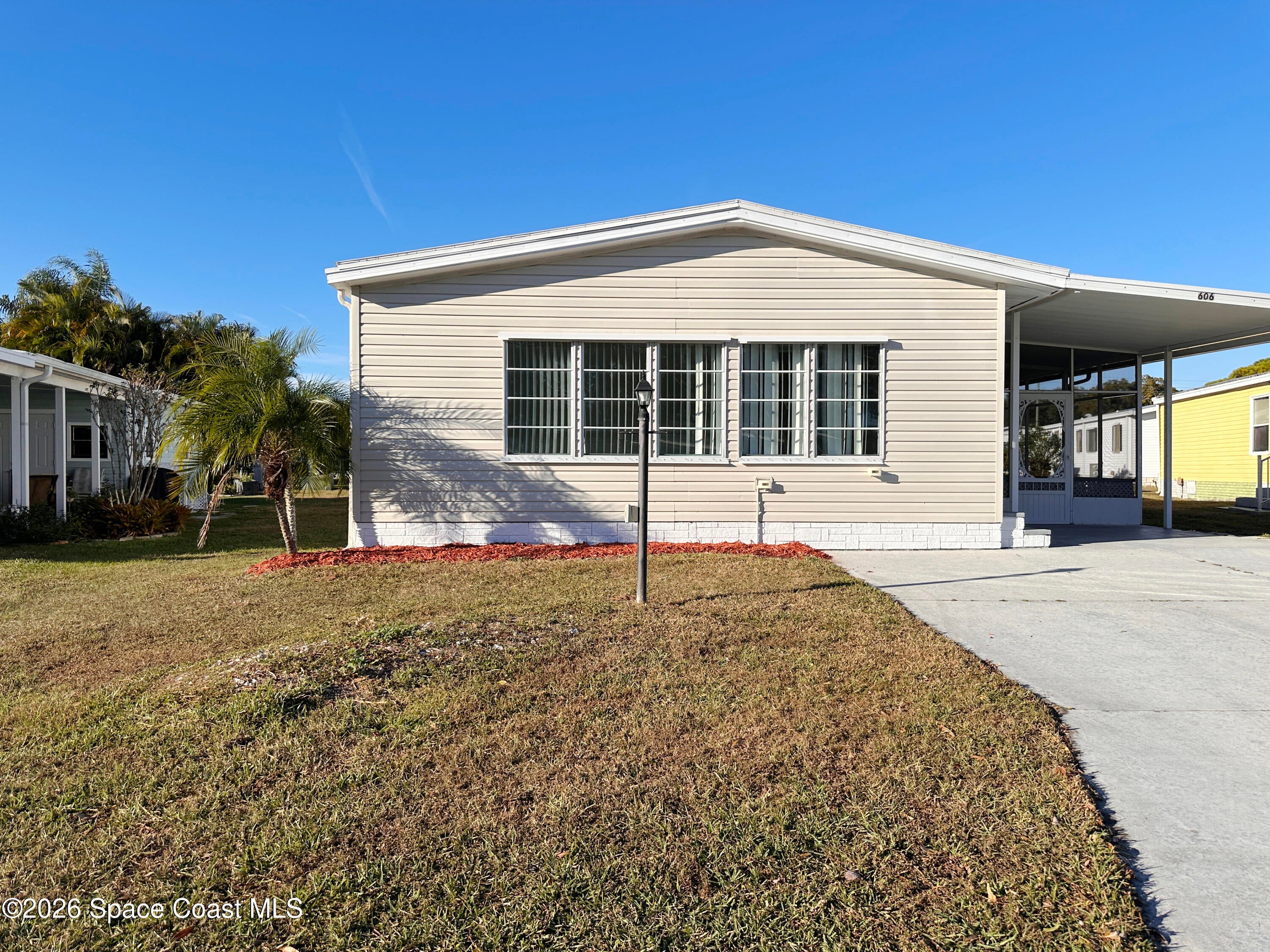 606 Dolphin Circle