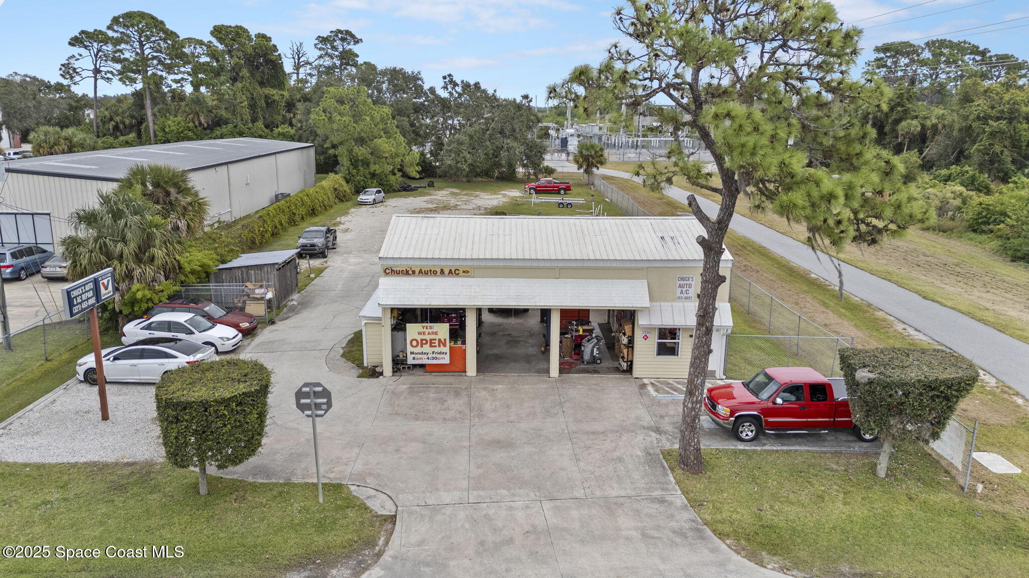 3330 N Courtenay Parkway