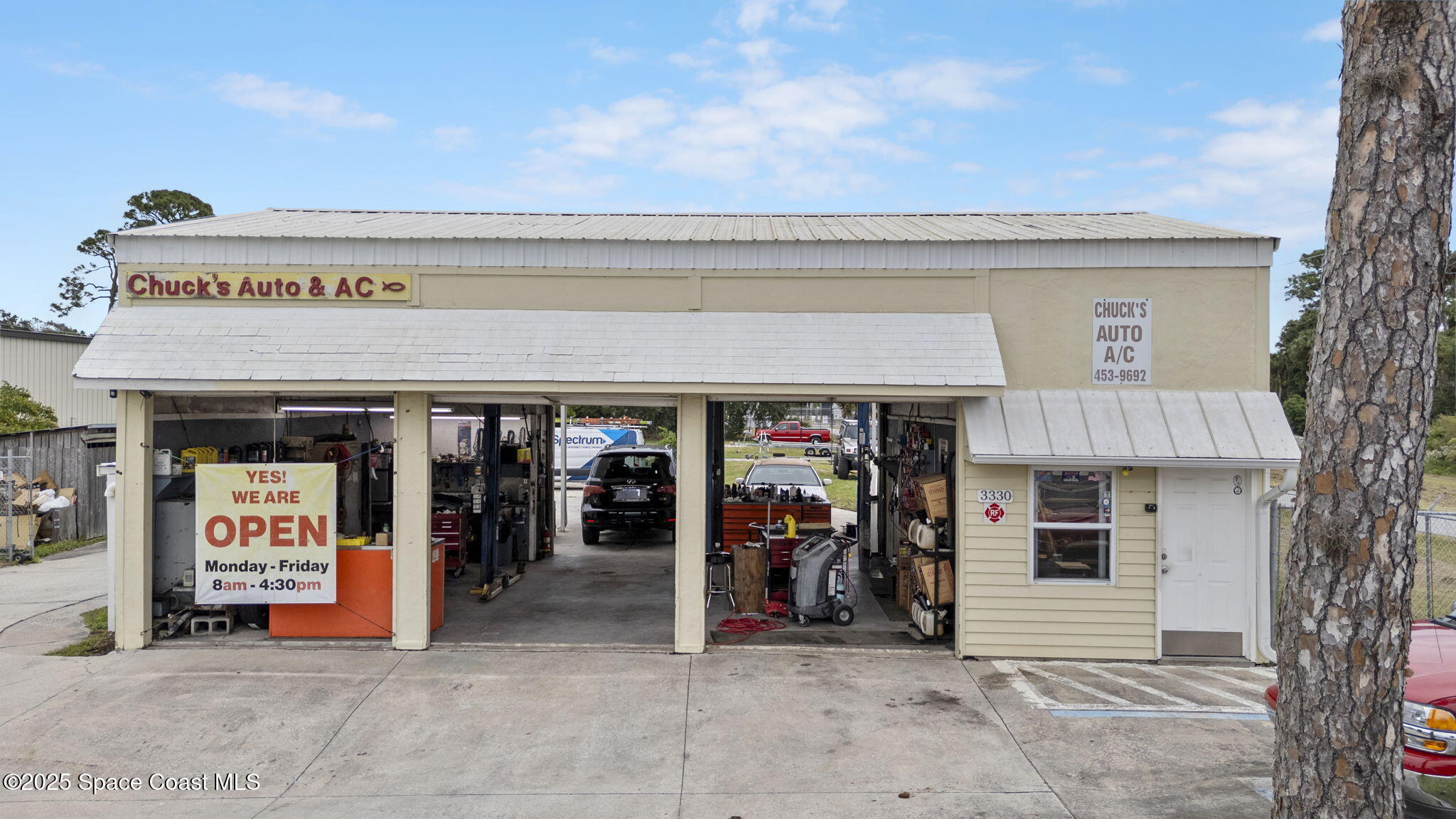 3330 N Courtenay Parkway