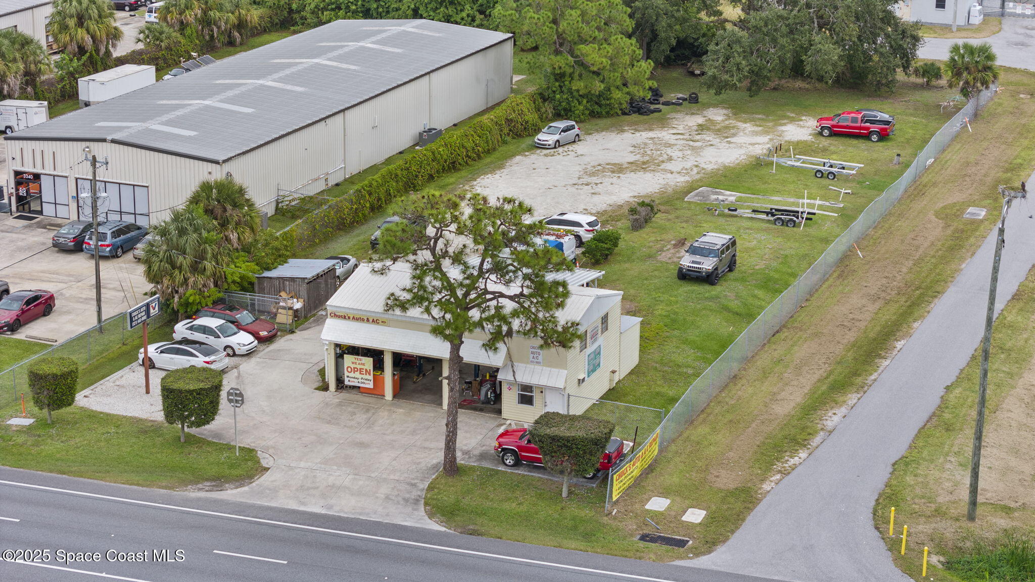 3330 N Courtenay Parkway