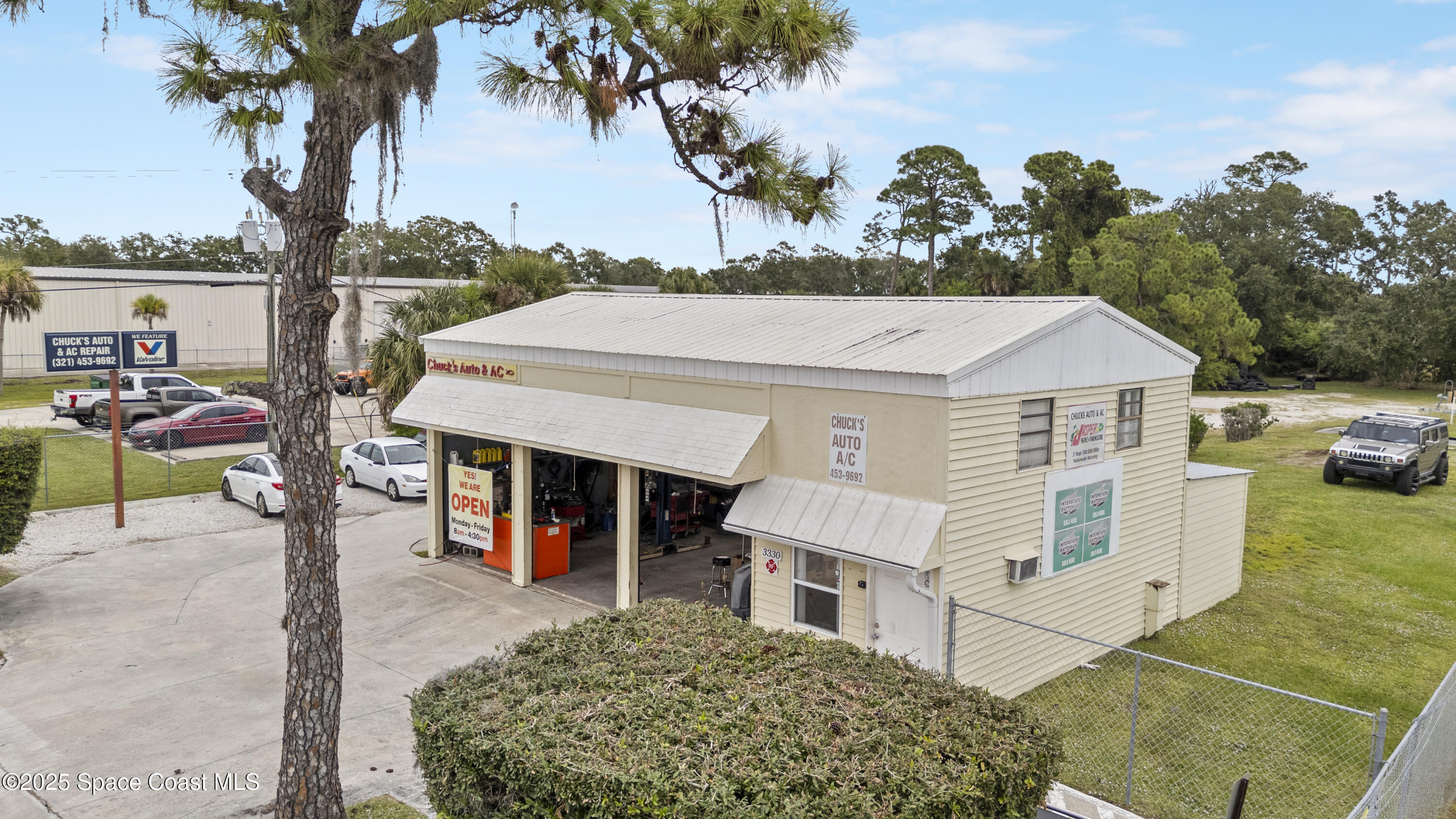 3330 N Courtenay Parkway