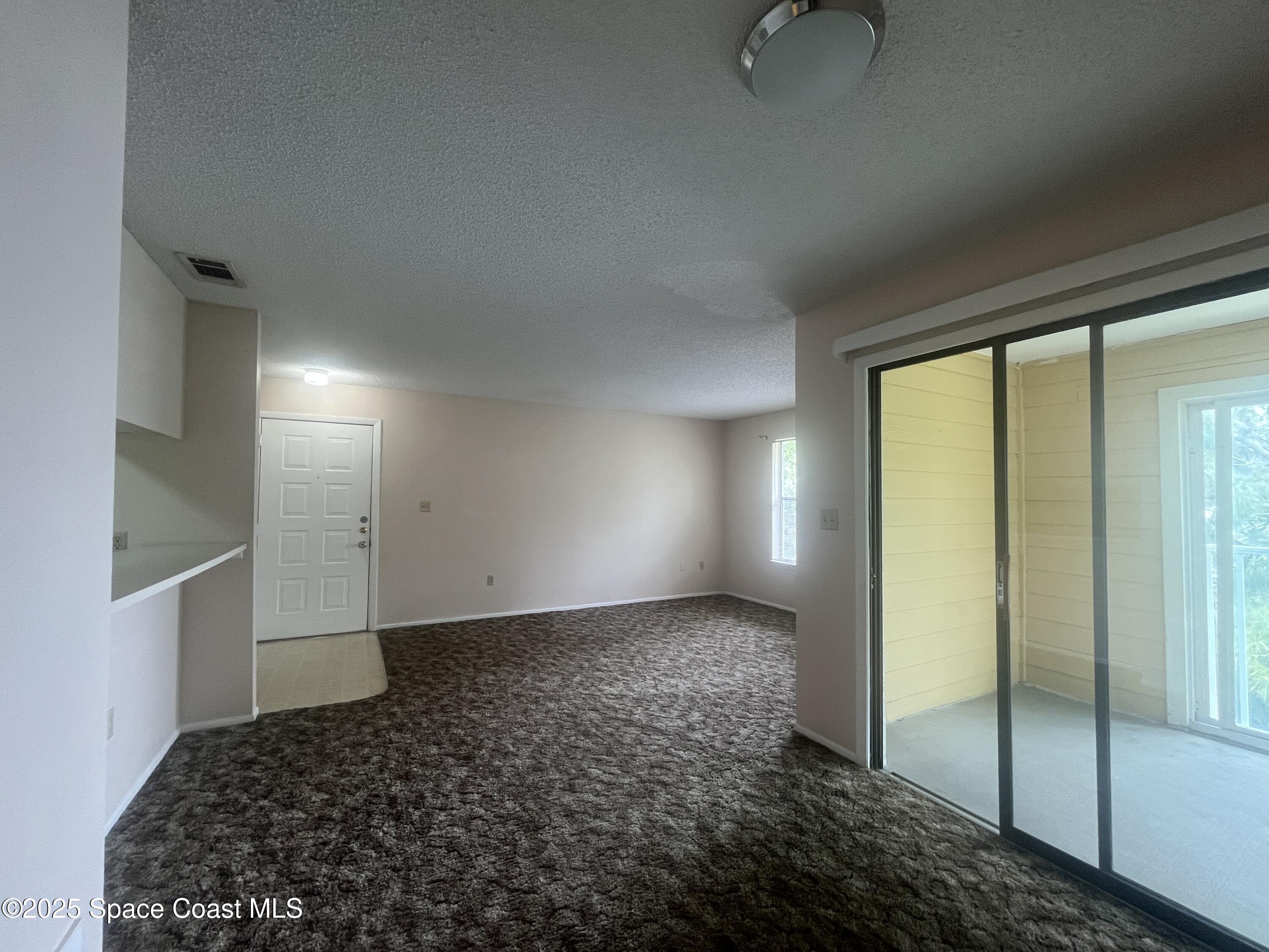 225 S Tropical Trail 423