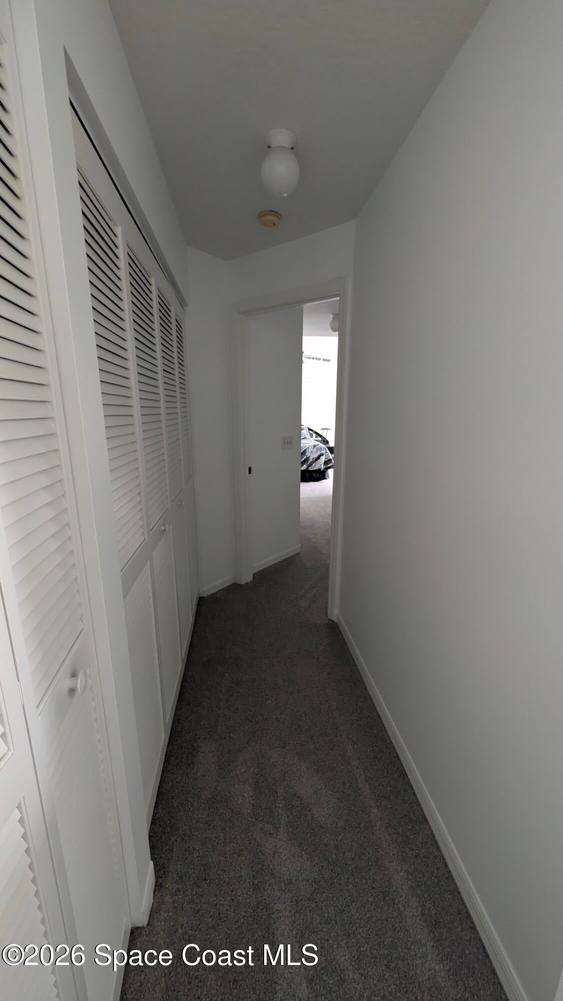 905 Maplewood Court W
