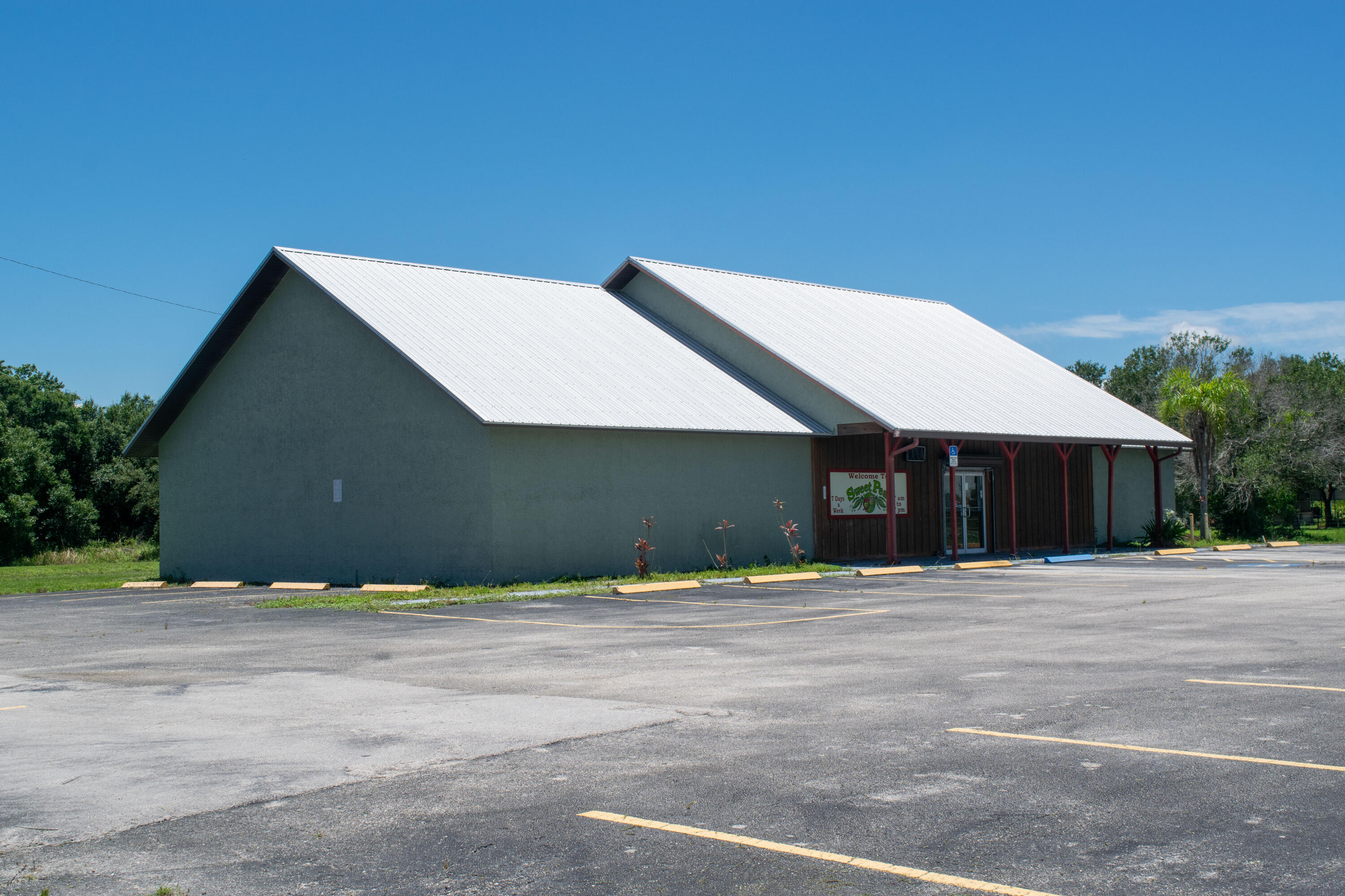 2558 NE 144th Street