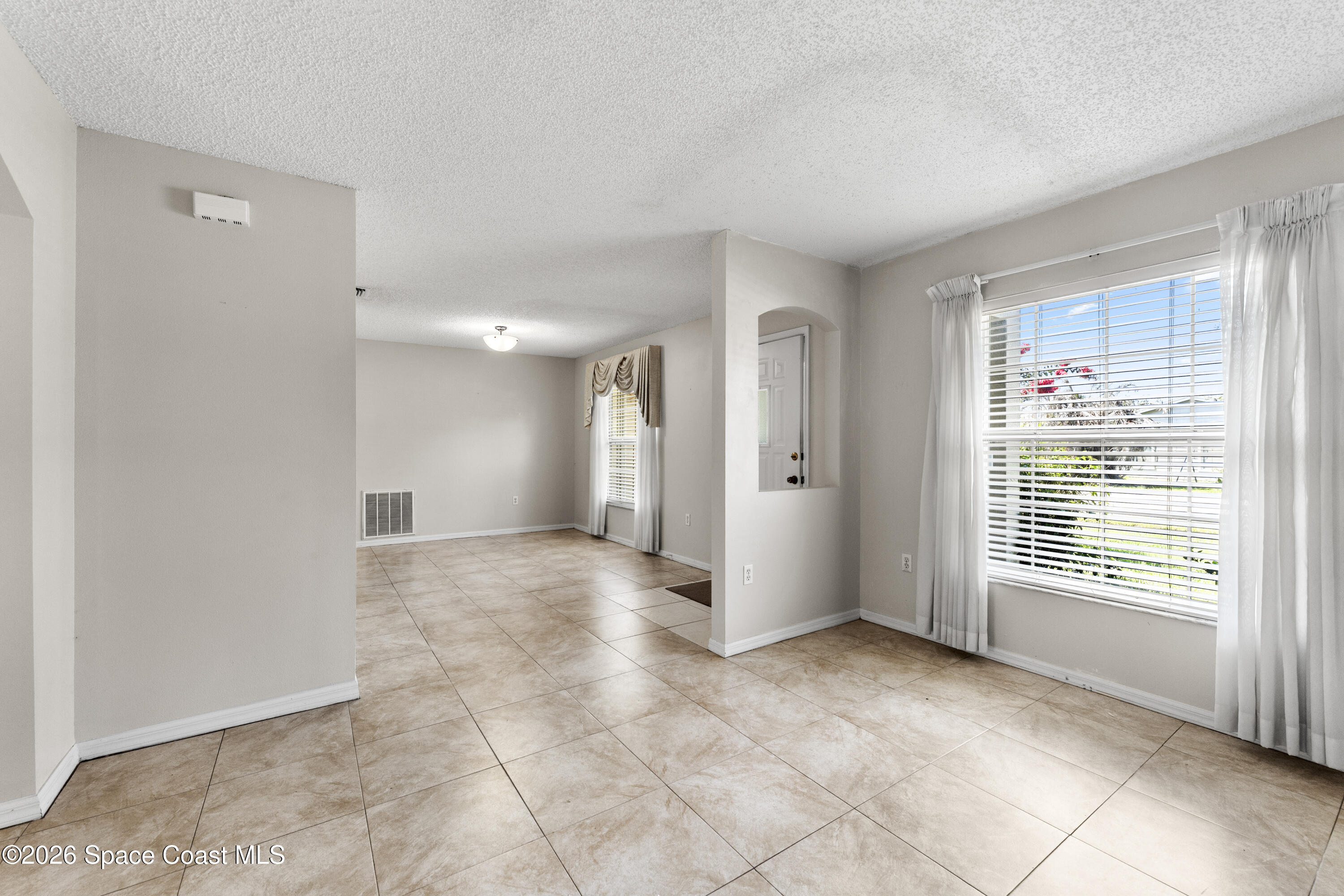 1324 Mandys Court