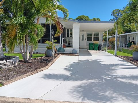 A home in Barefoot Bay