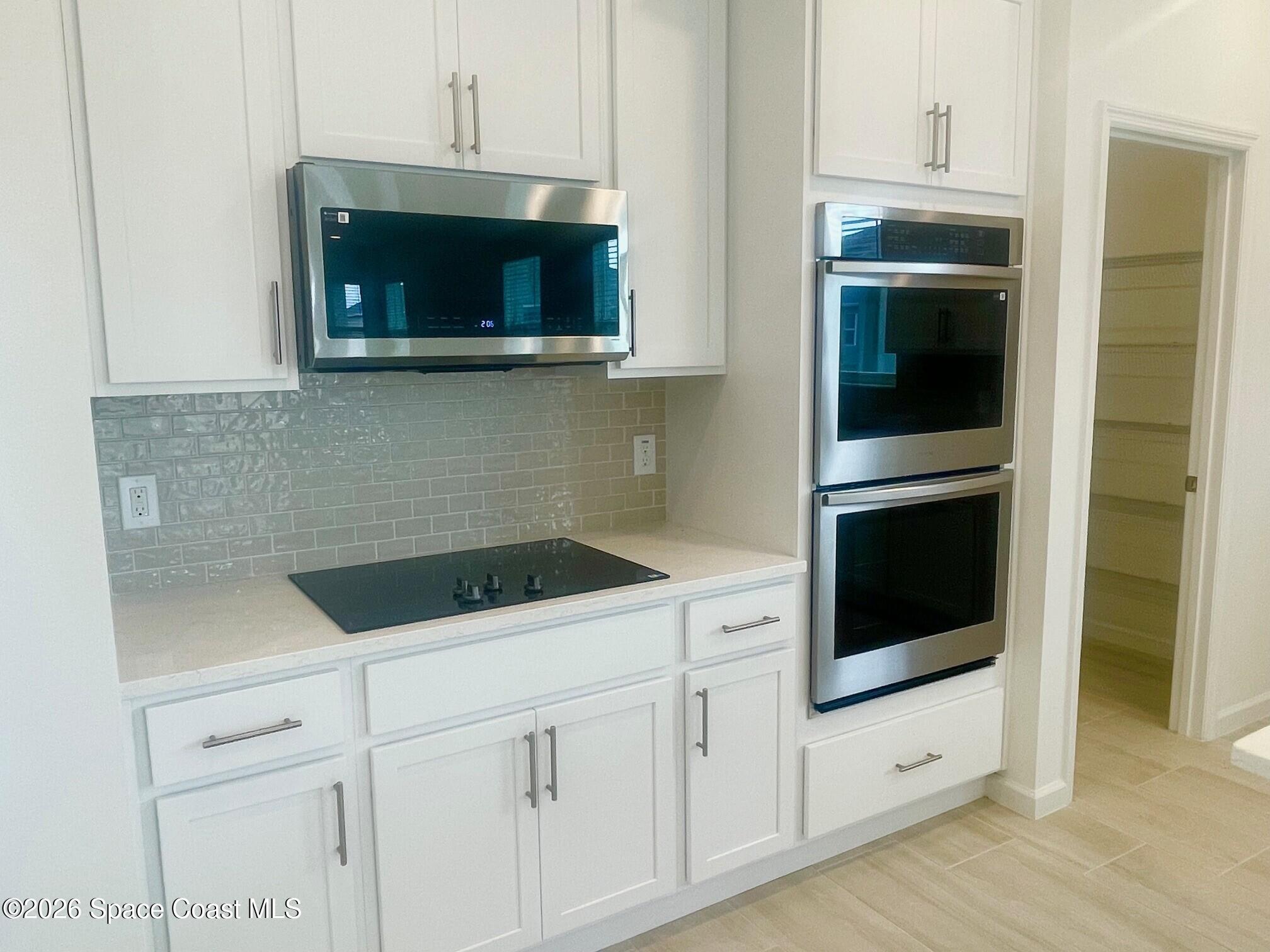 768 Soleway Avenue NW