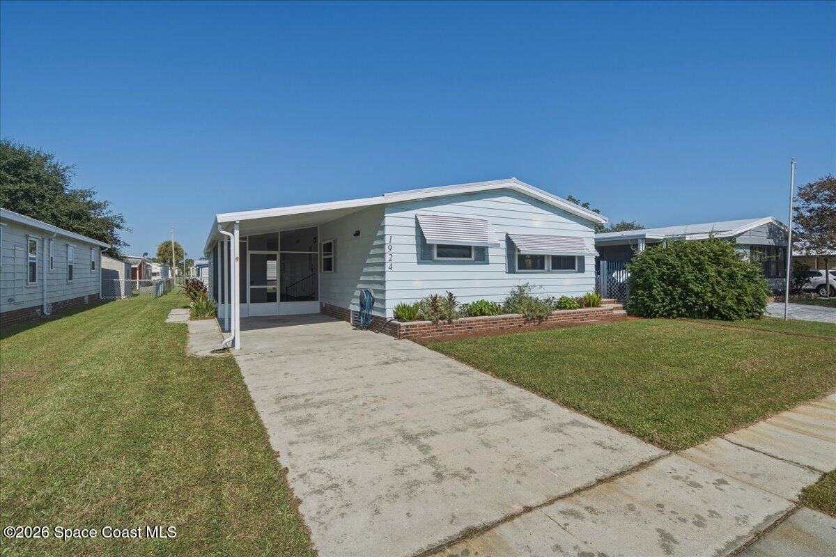 1924 Big Cypress Street NE