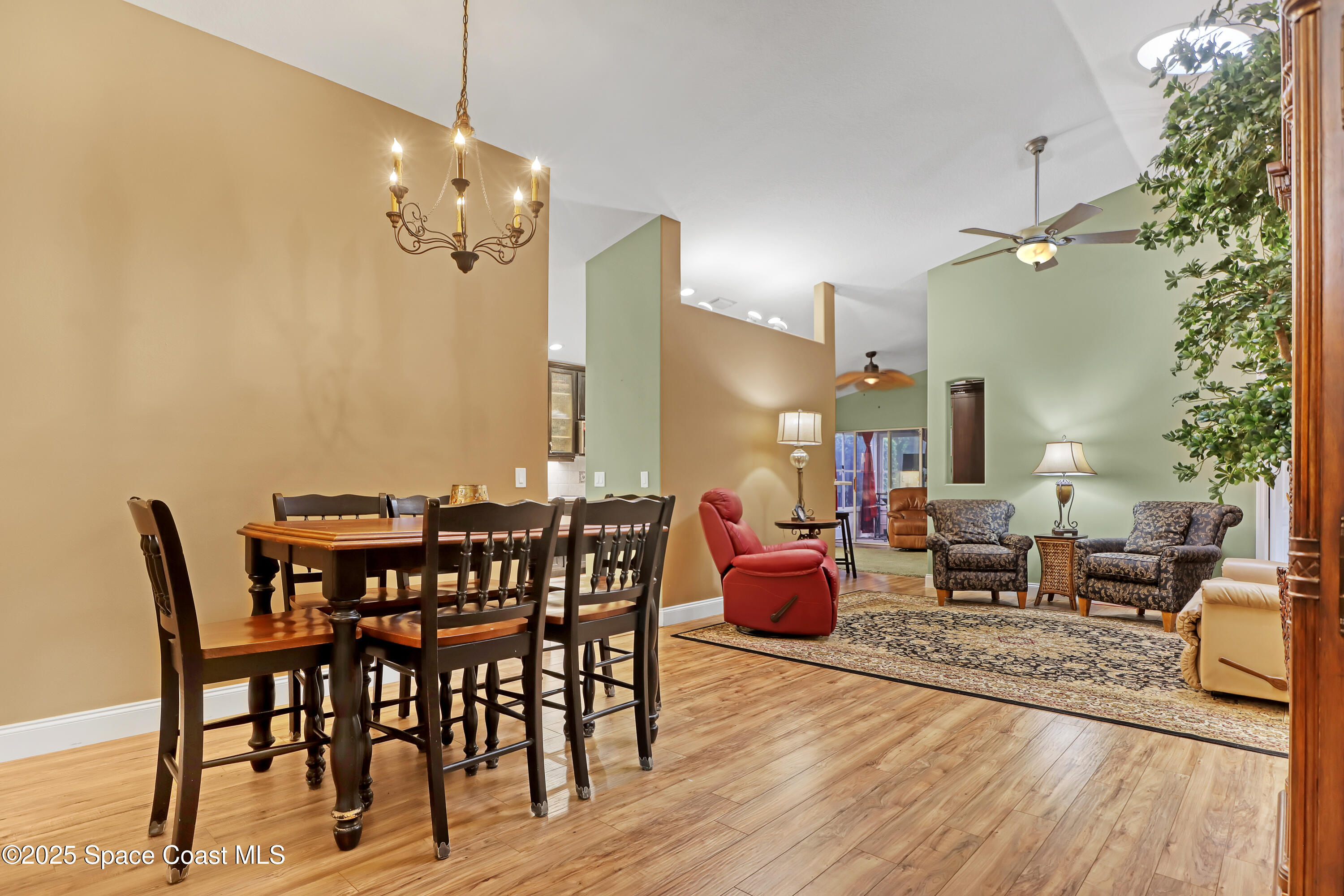 2104 Spring Creek Circle NE