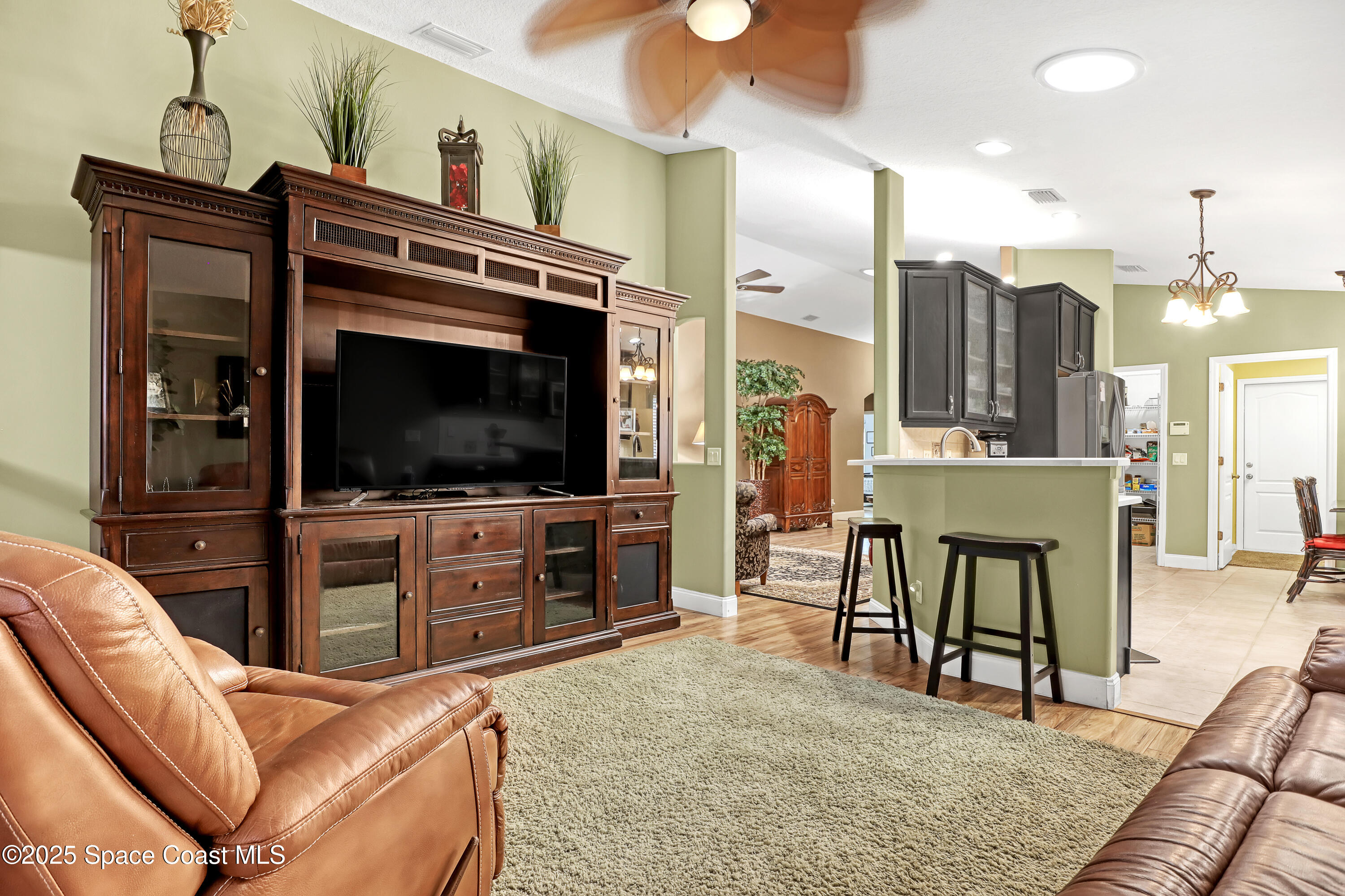 2104 Spring Creek Circle NE