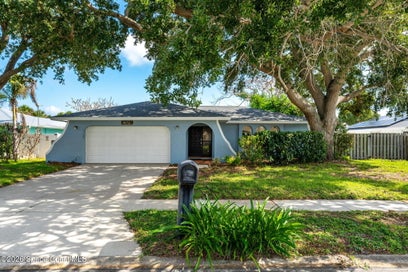 475 E Amherst Circle Satellite Beach FL 32937