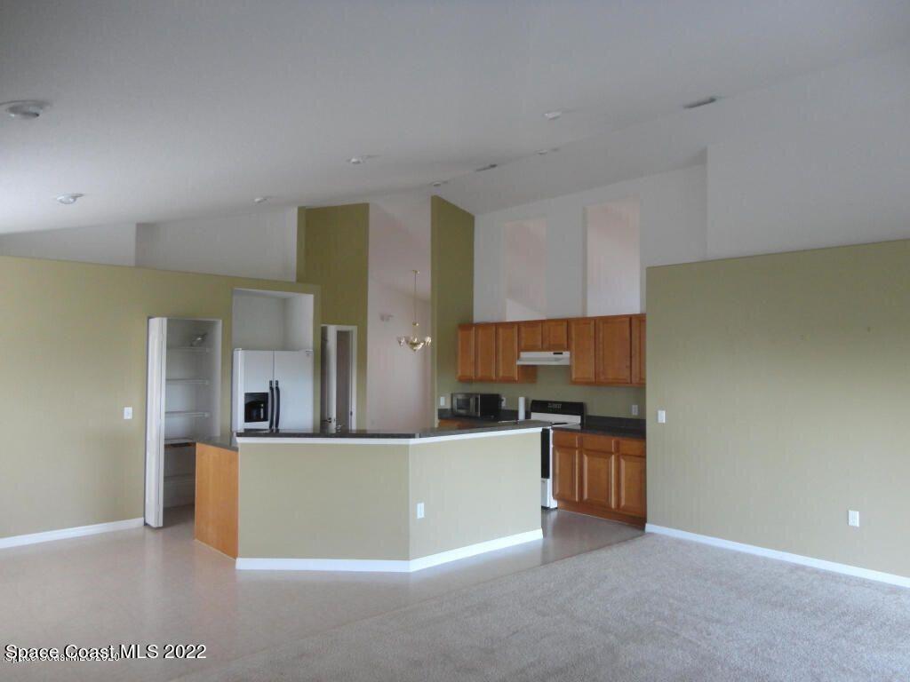5222 Outlook Drive