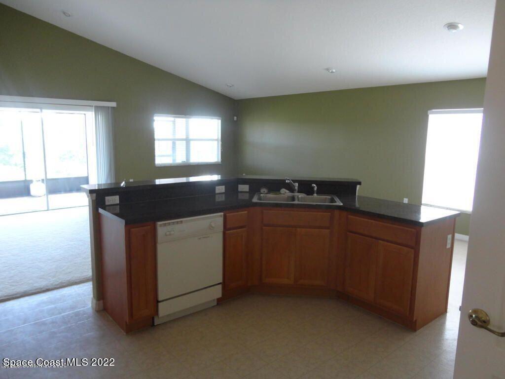 5222 Outlook Drive