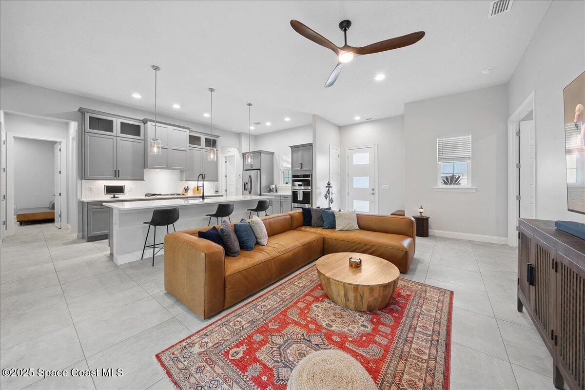 4365 Negal Circle
