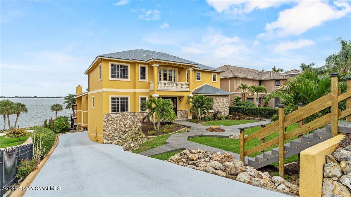 2120 N Indian River Drive