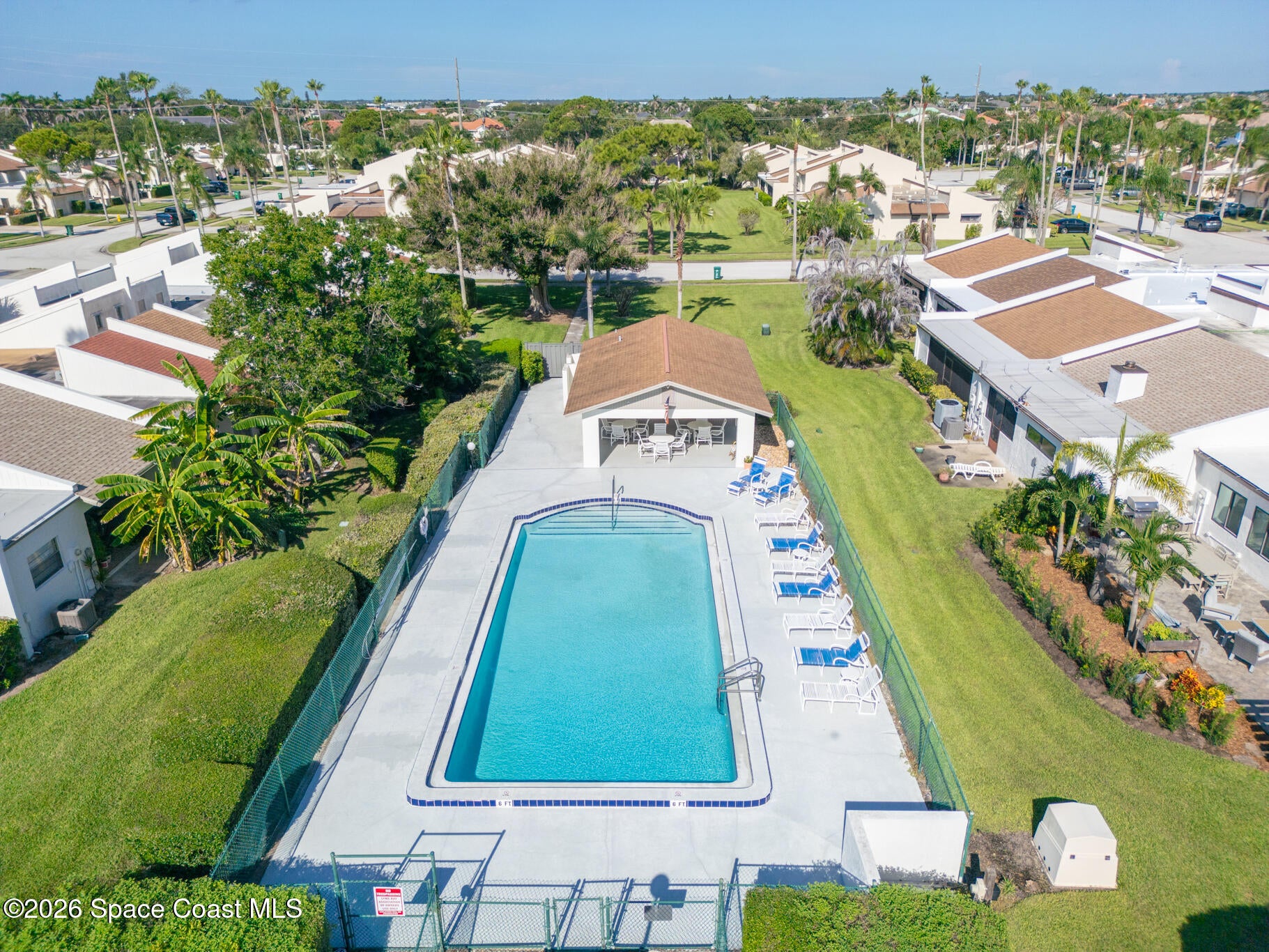 411 Hawthorne Court